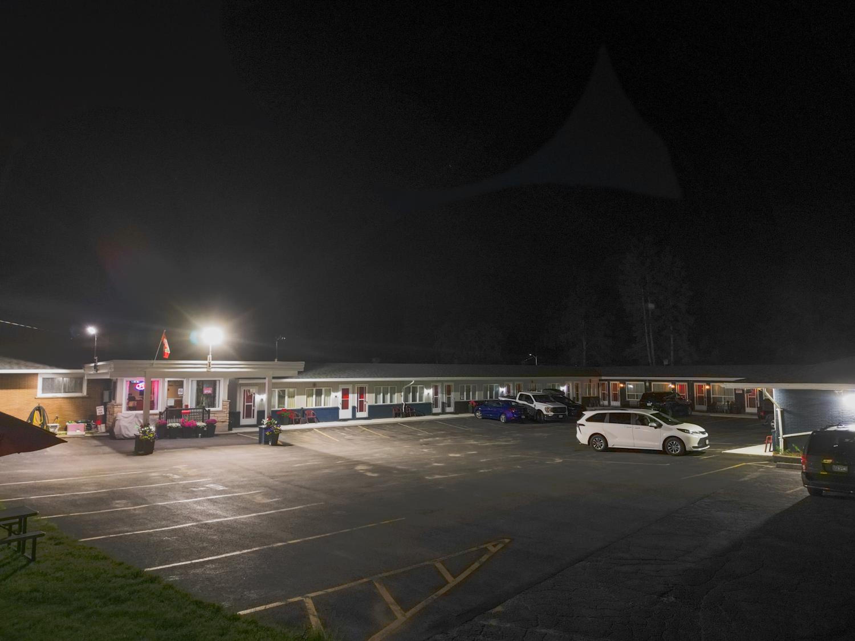 Holiday Motel