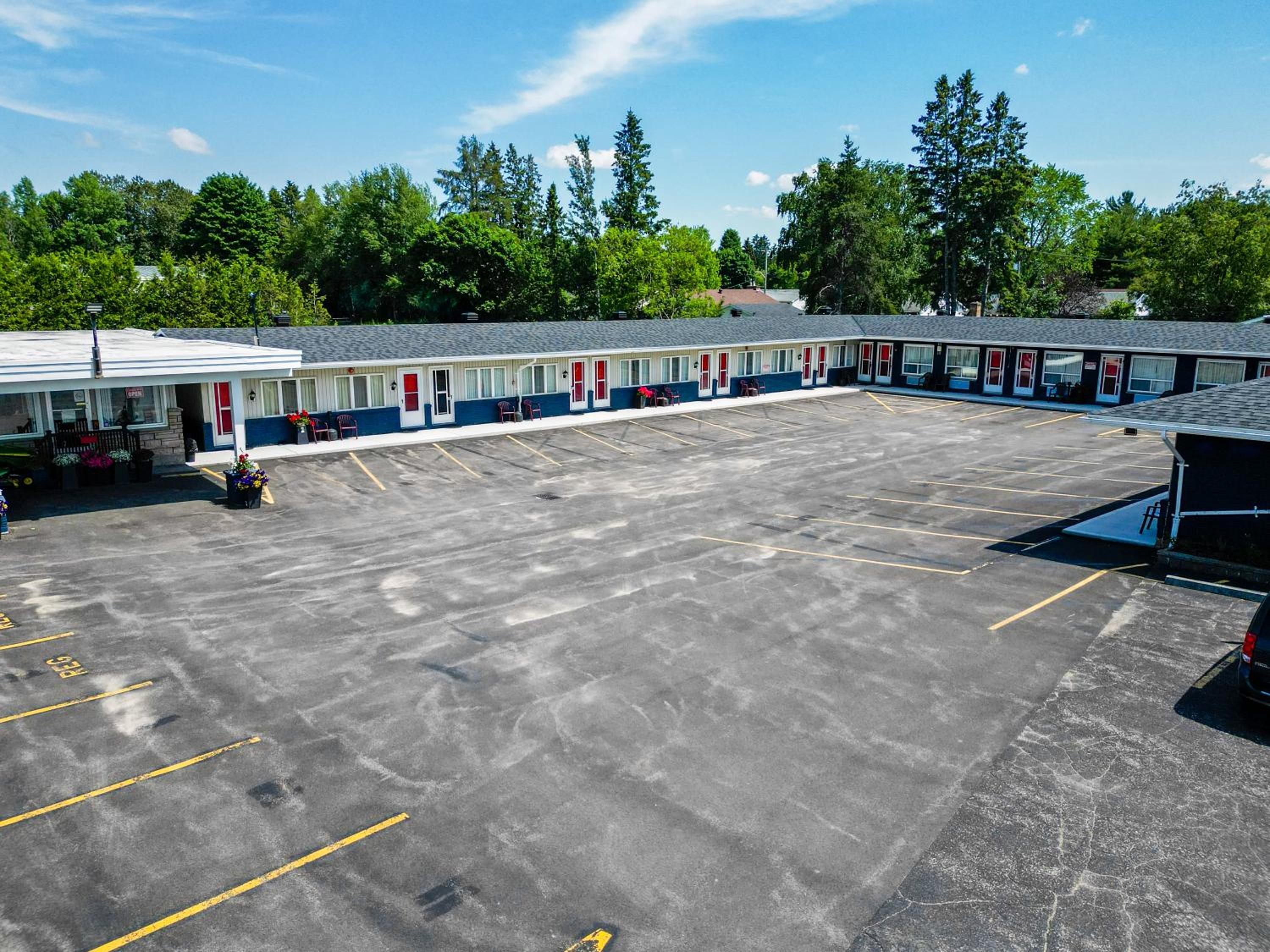 Holiday Motel