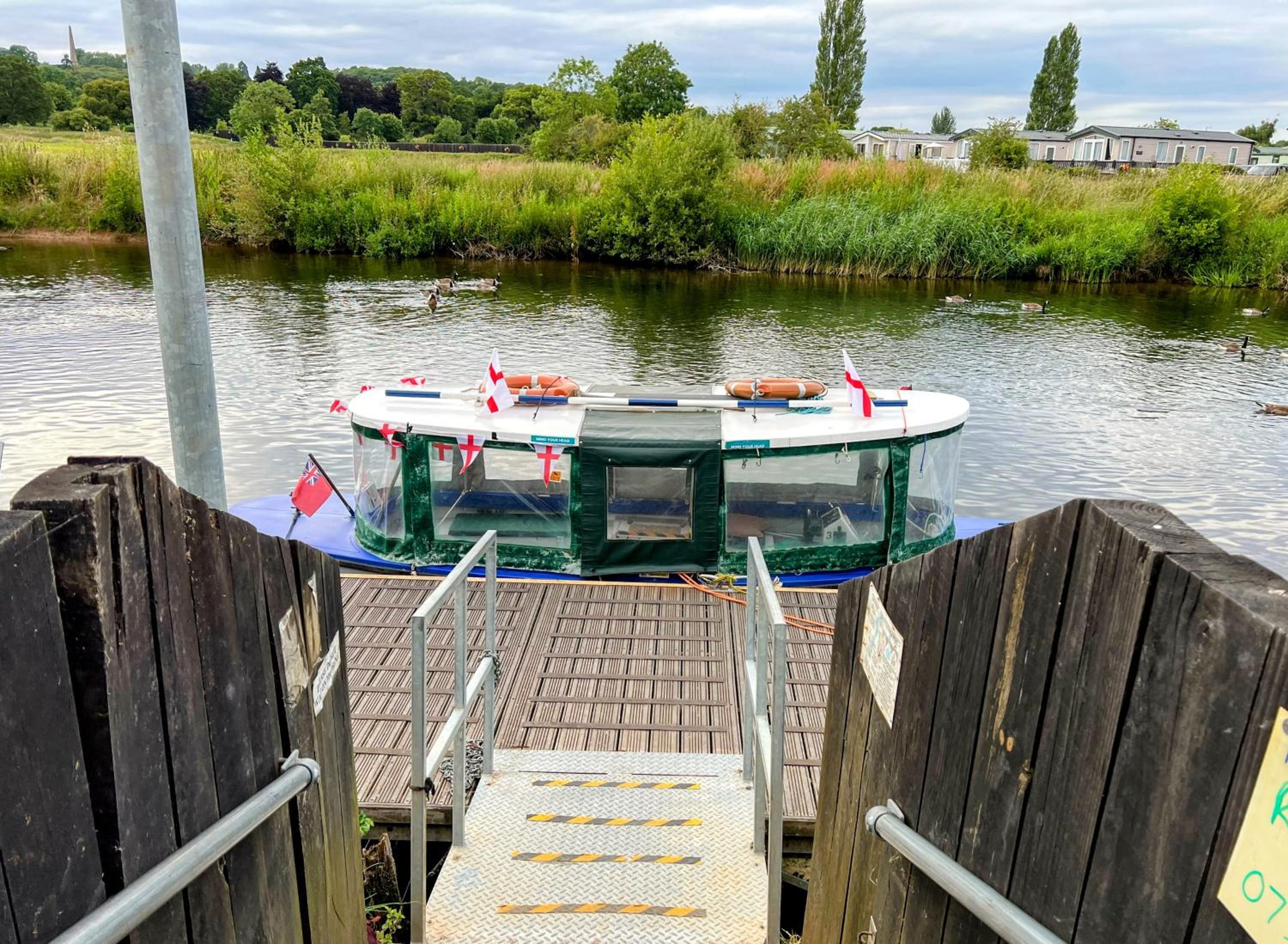Riverbank Lodge