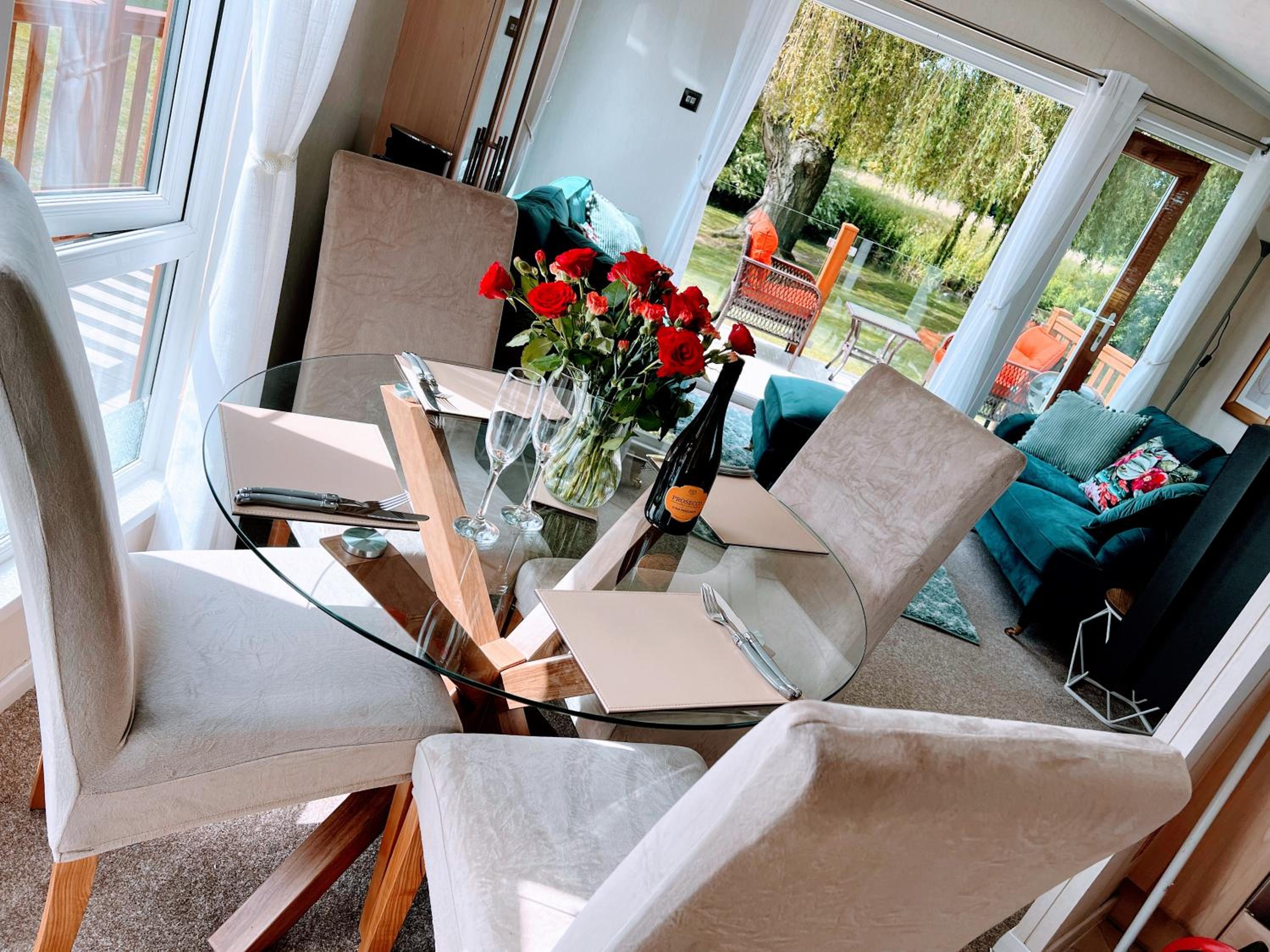 Riverbank Lodge