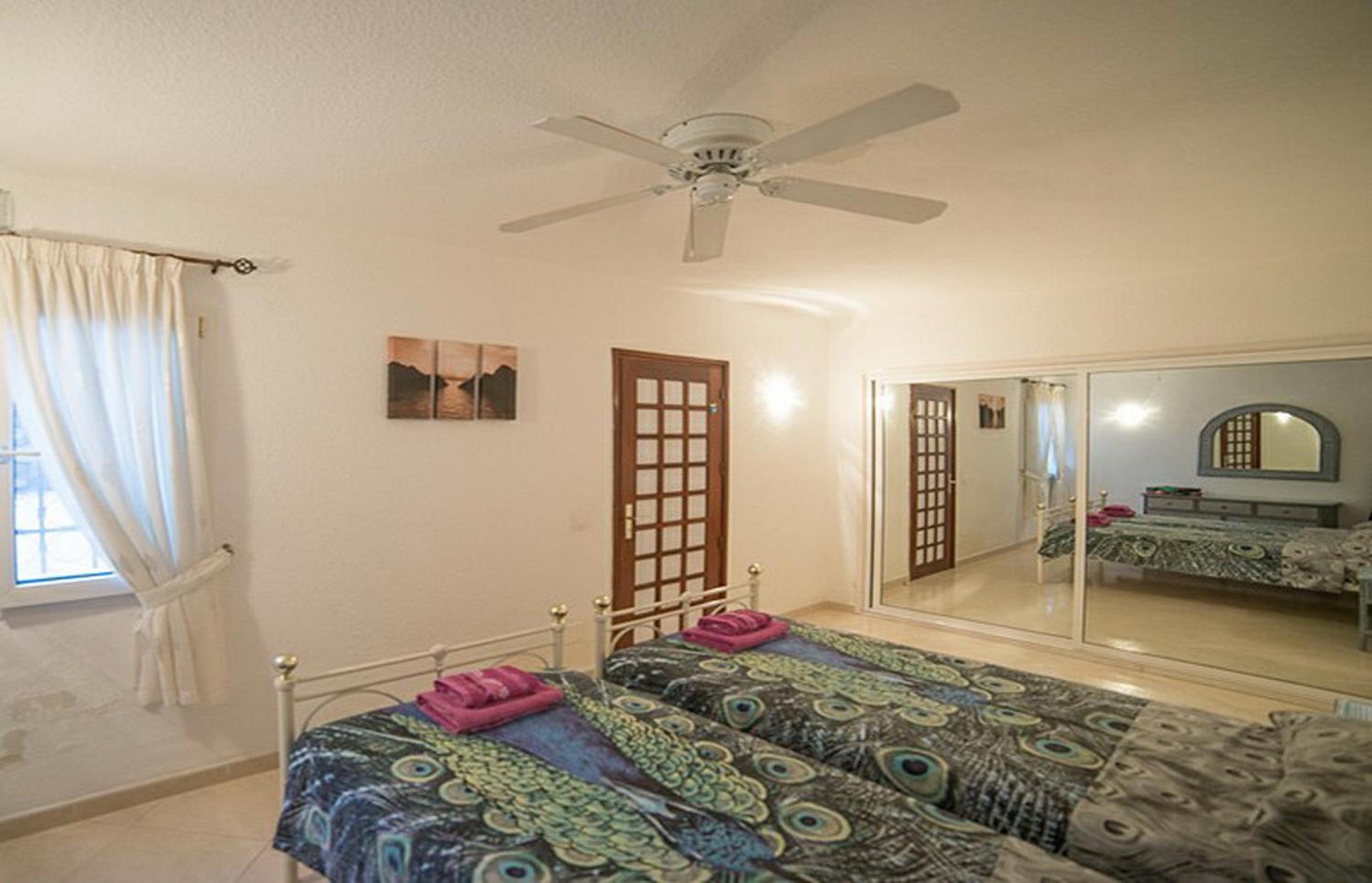 Spacious 3-bedroom beach Bungalow