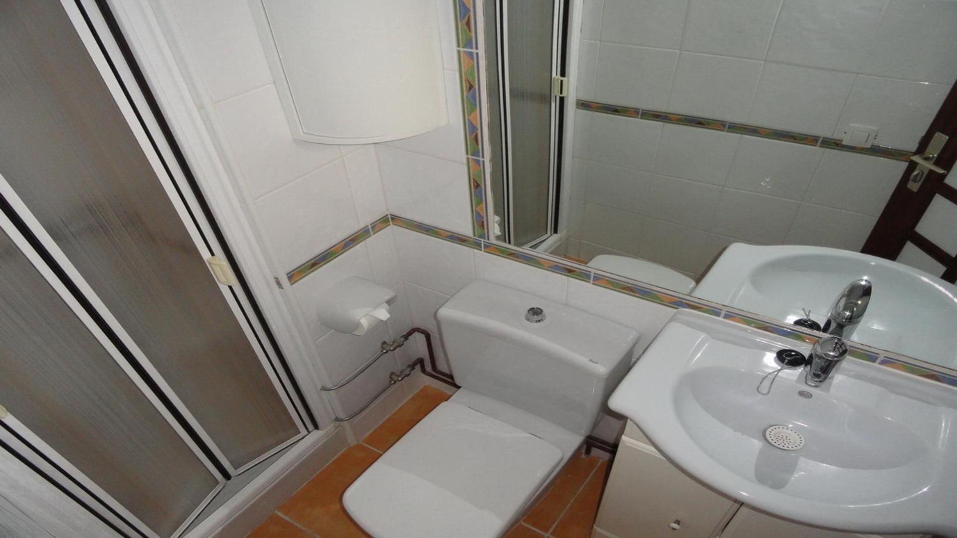 Spacious 3-bedroom beach Bungalow