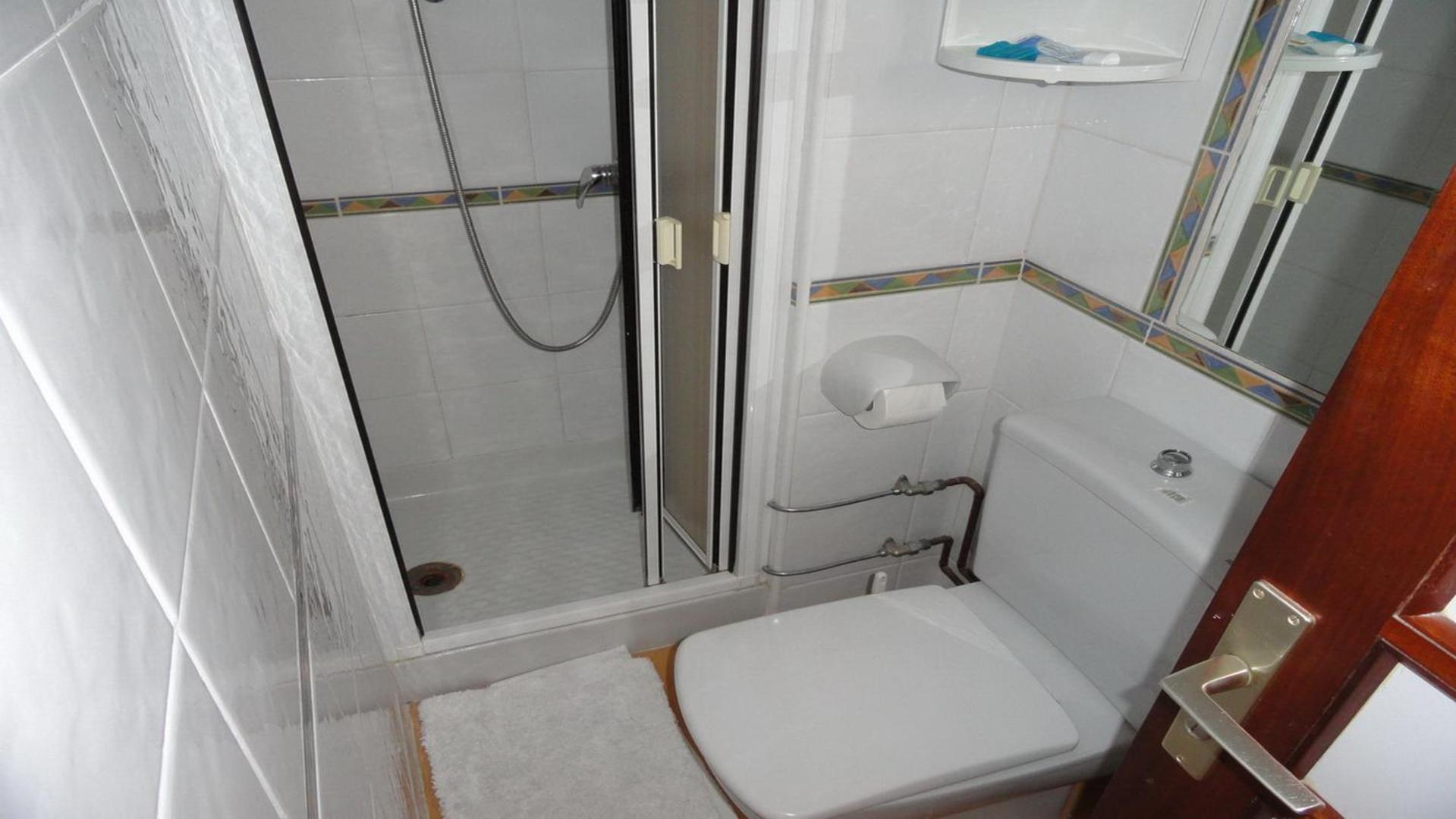 Spacious 3-bedroom beach Bungalow