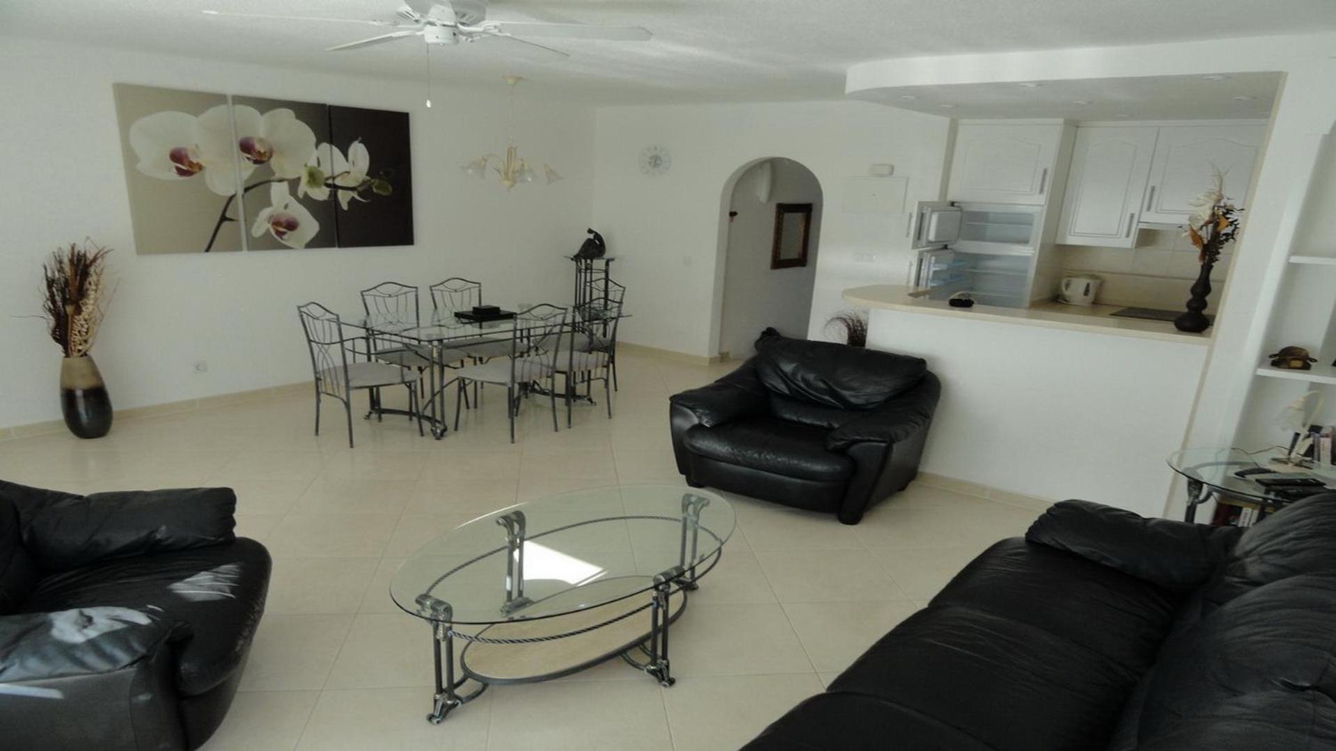 Spacious 3-bedroom beach Bungalow