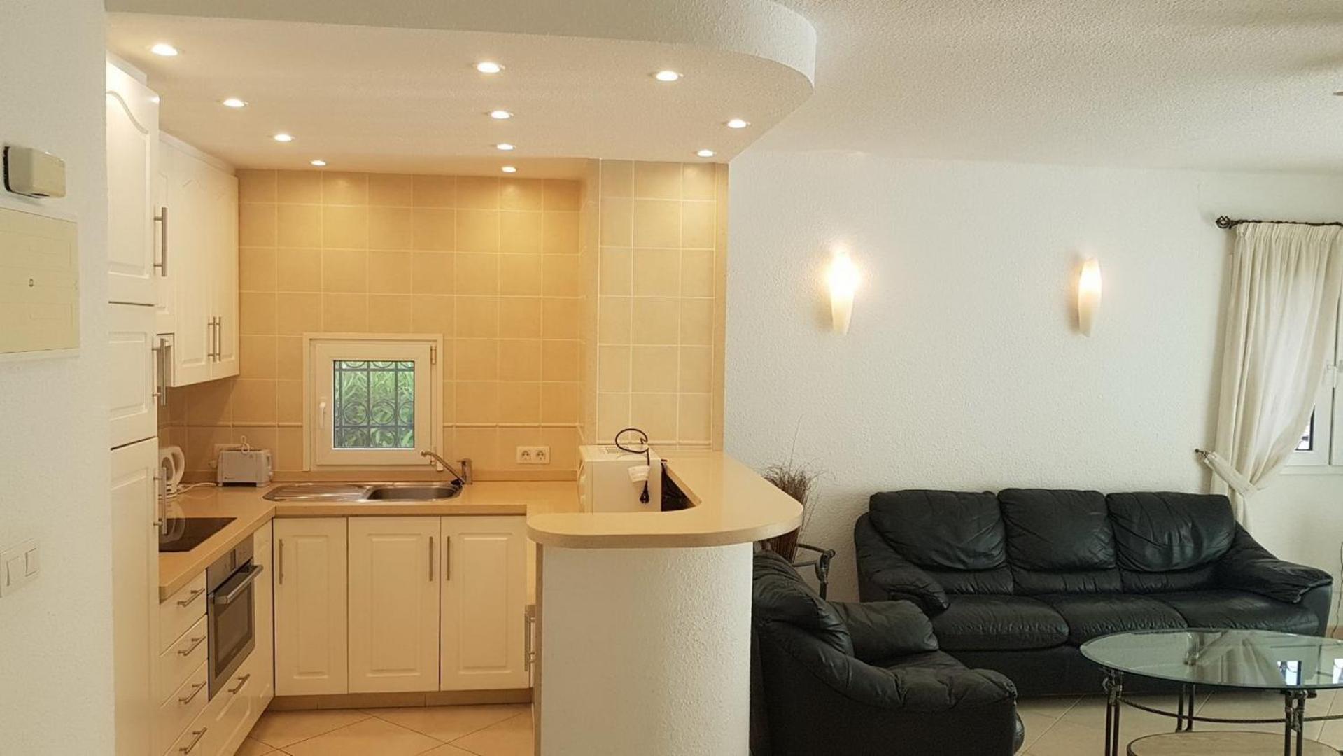 Spacious 3-bedroom beach Bungalow