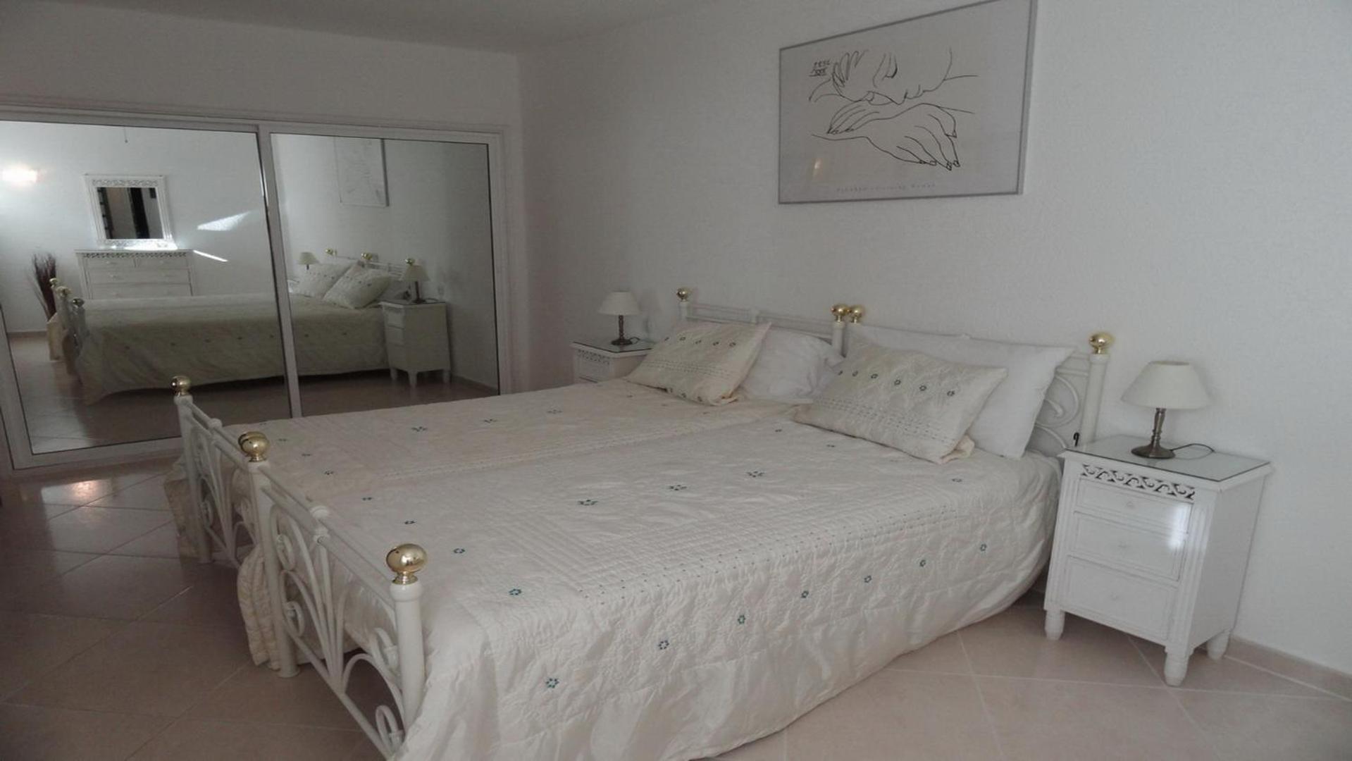 Spacious 3-bedroom beach Bungalow