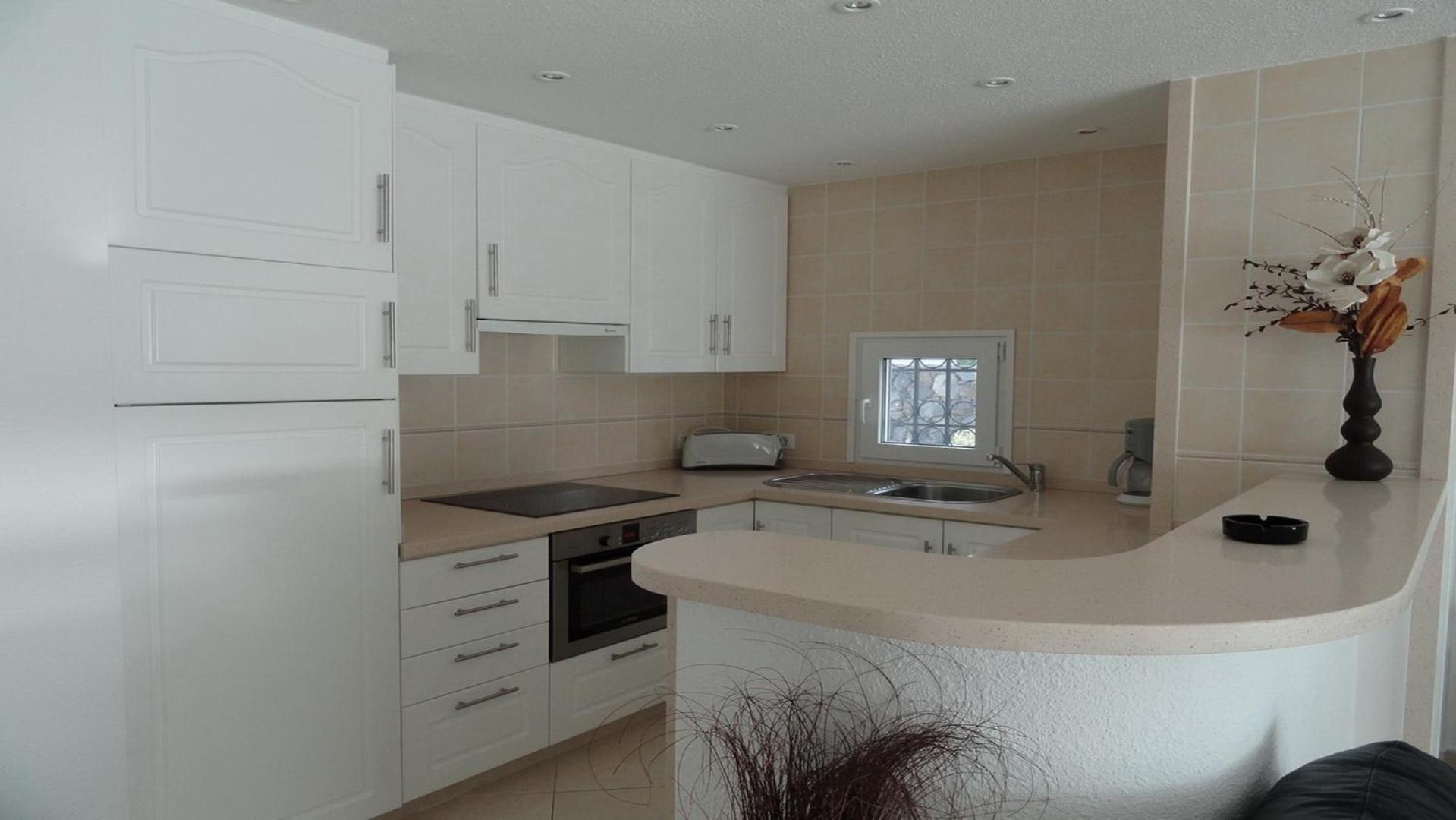 Spacious 3-bedroom beach Bungalow