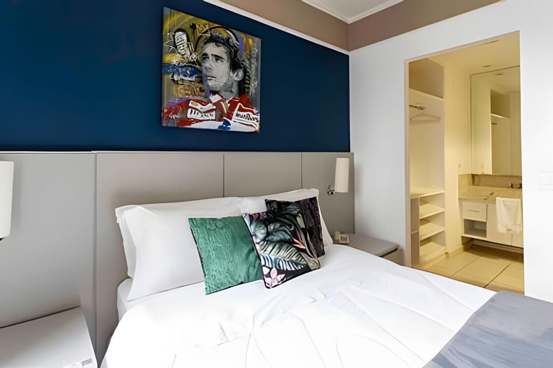 Staybridge Condomínio Flats