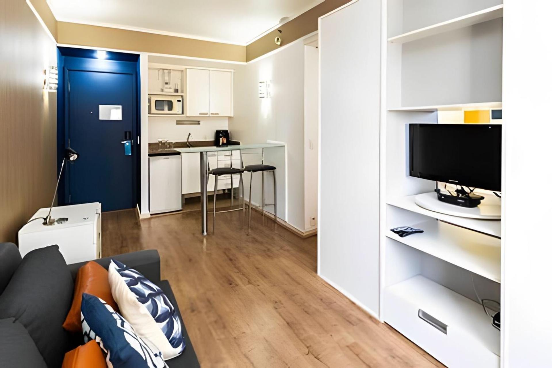 Staybridge Condomínio Flats