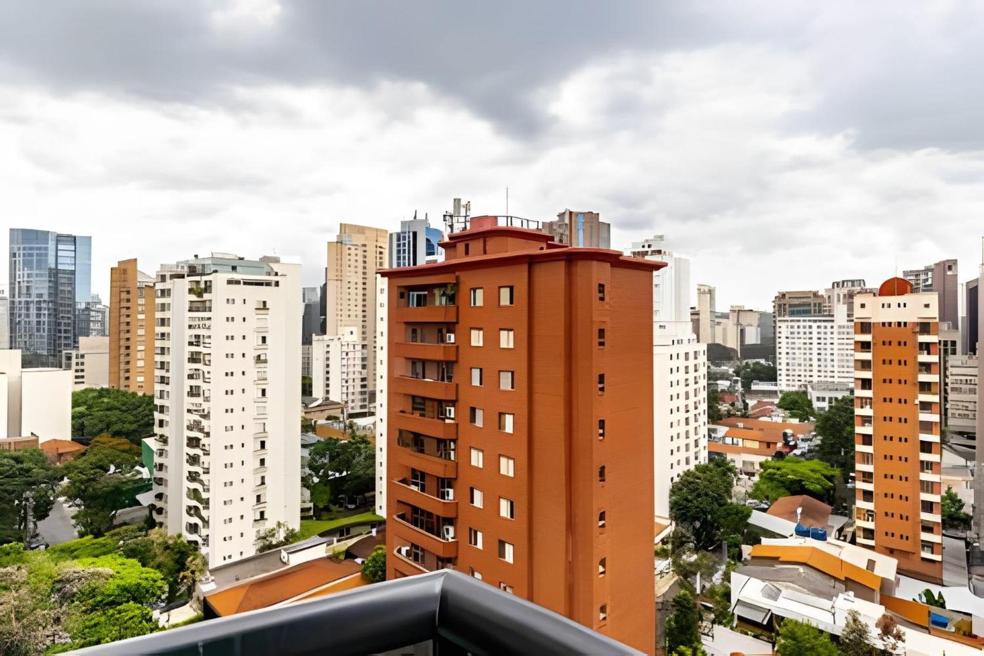 Cond The Town Flats