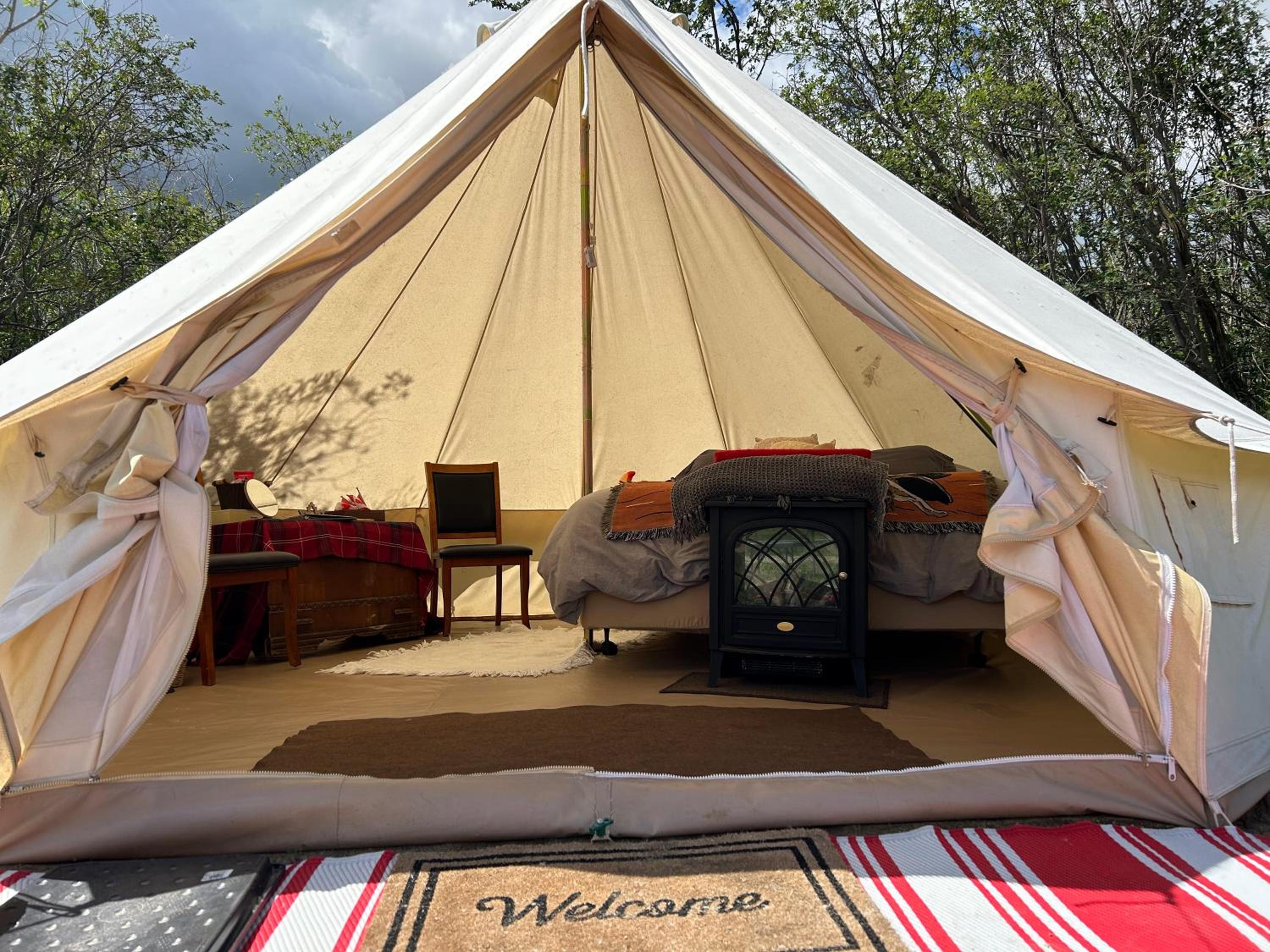 #Y5 Lumberjack Lounge Yurt