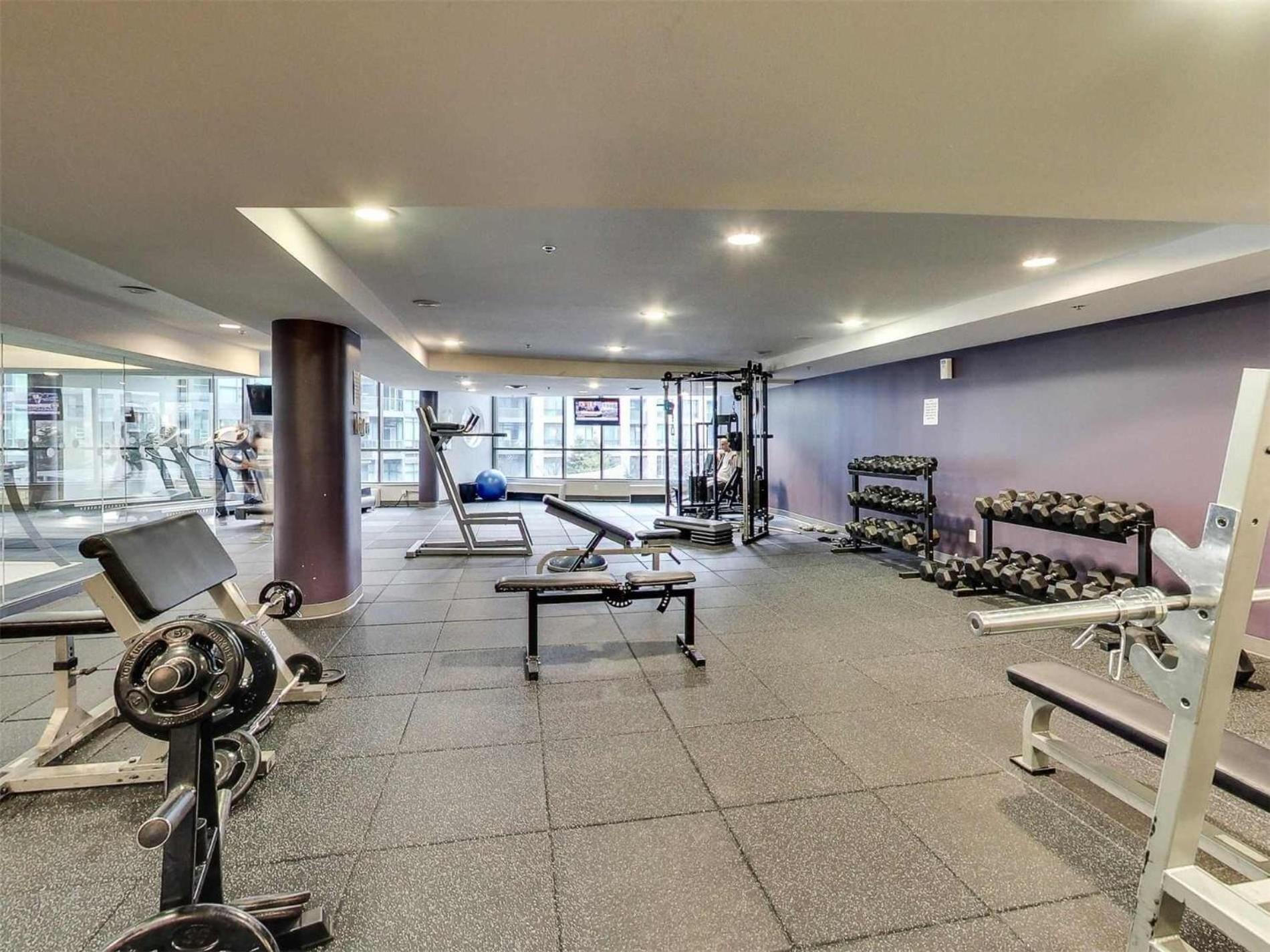 Spacious Studio in the Heart of Downtown Toronto