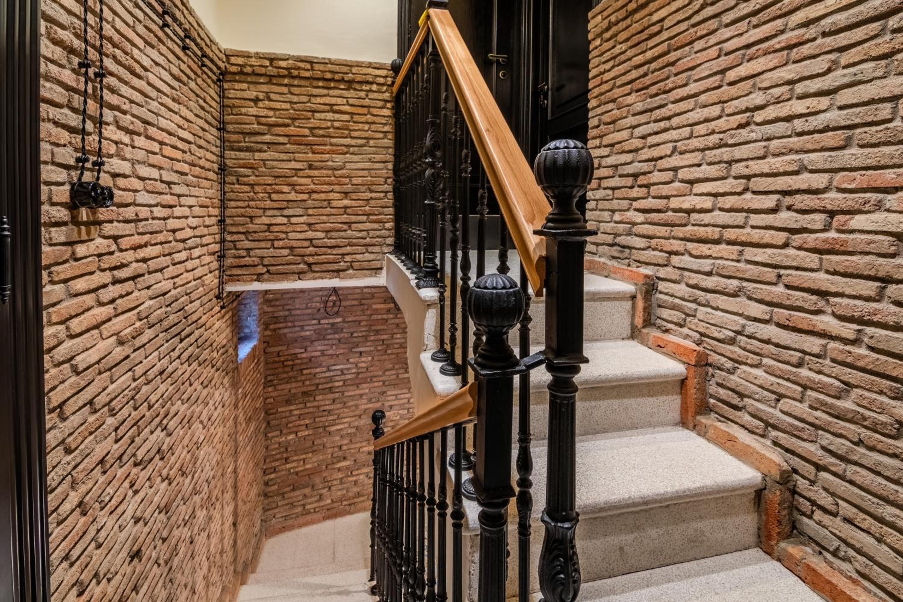 Luxury Home in Old Tbilisi with Terrace