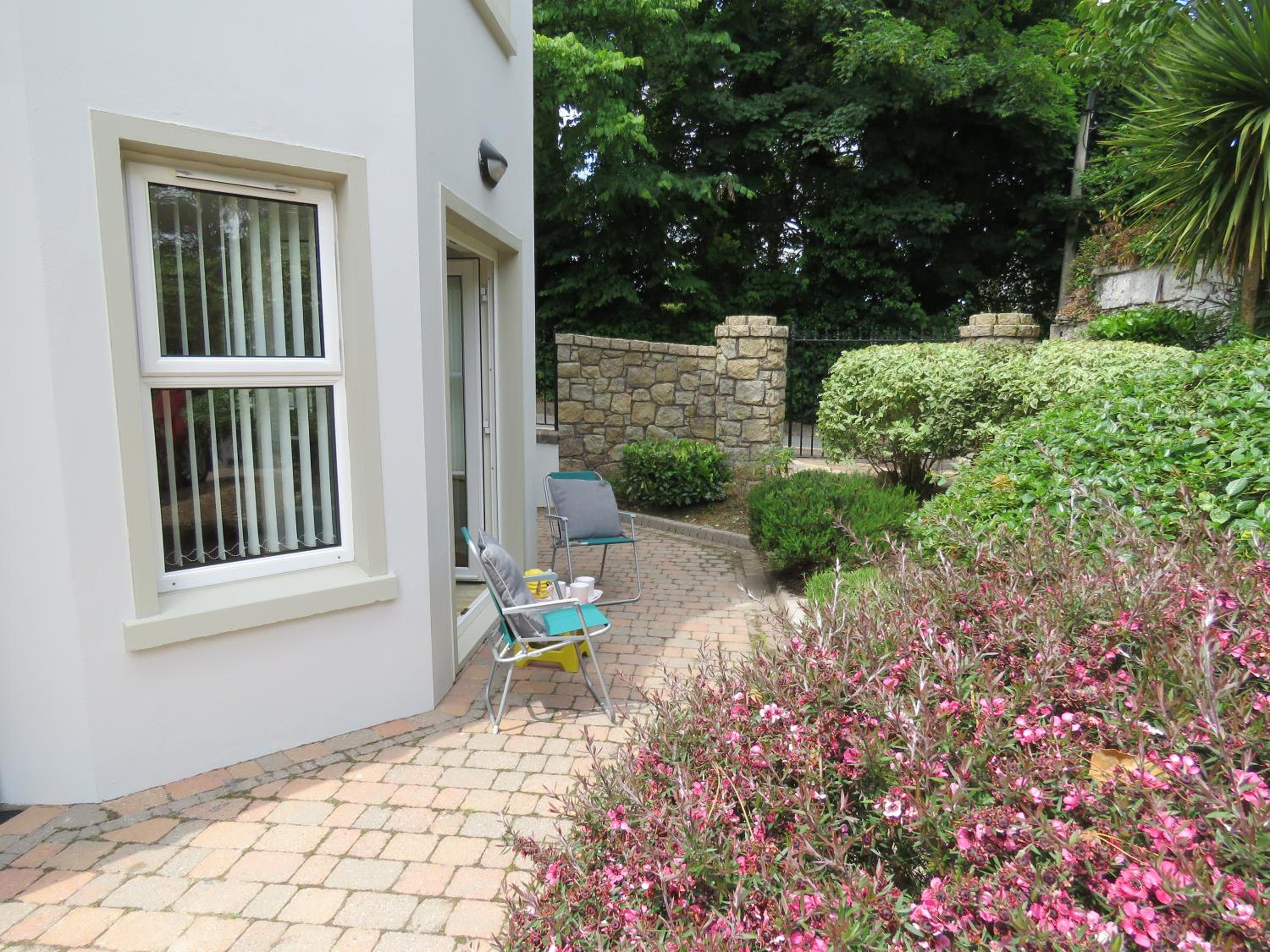 Garden Seaside Apartment