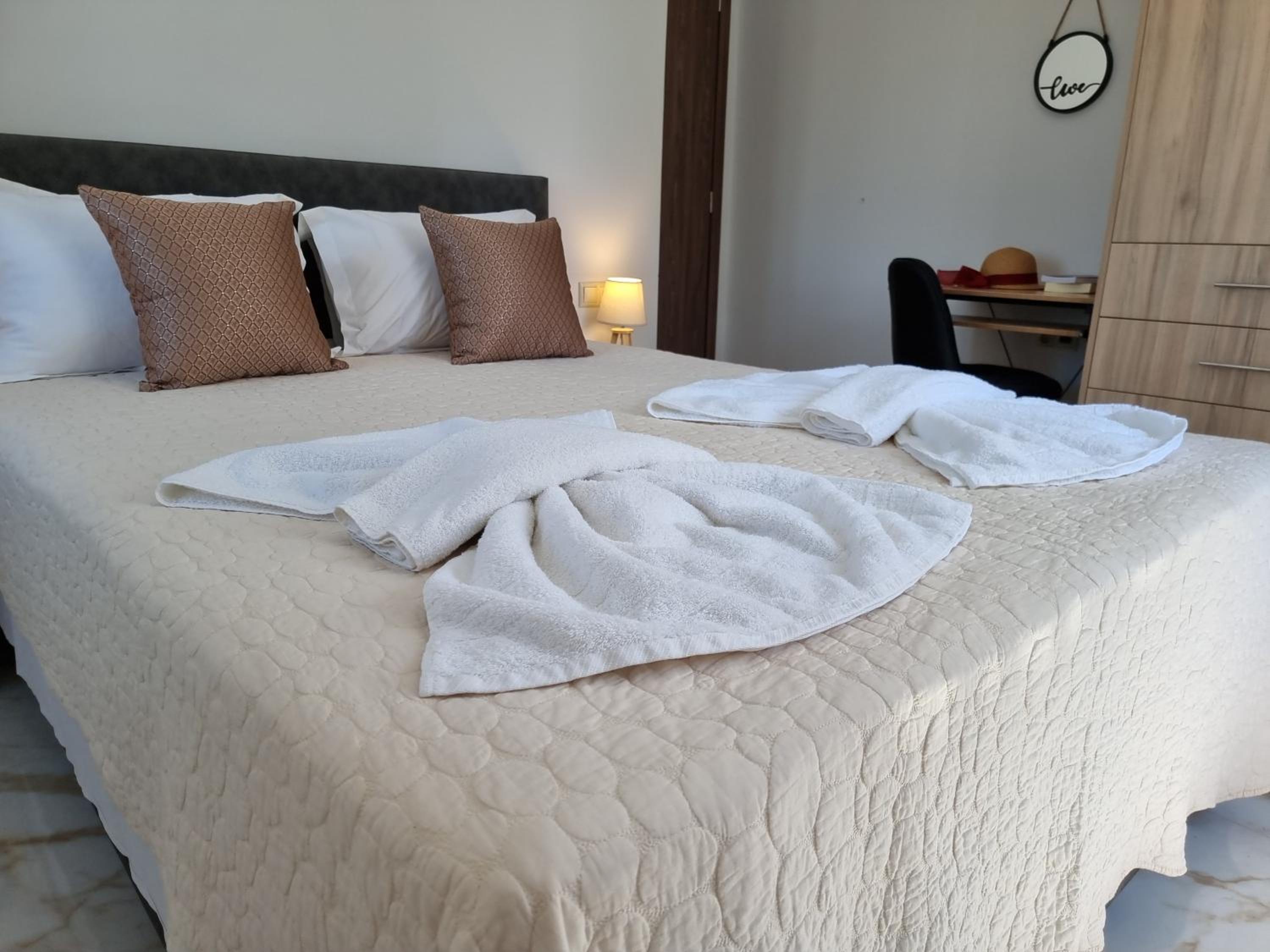Maitos Apartments