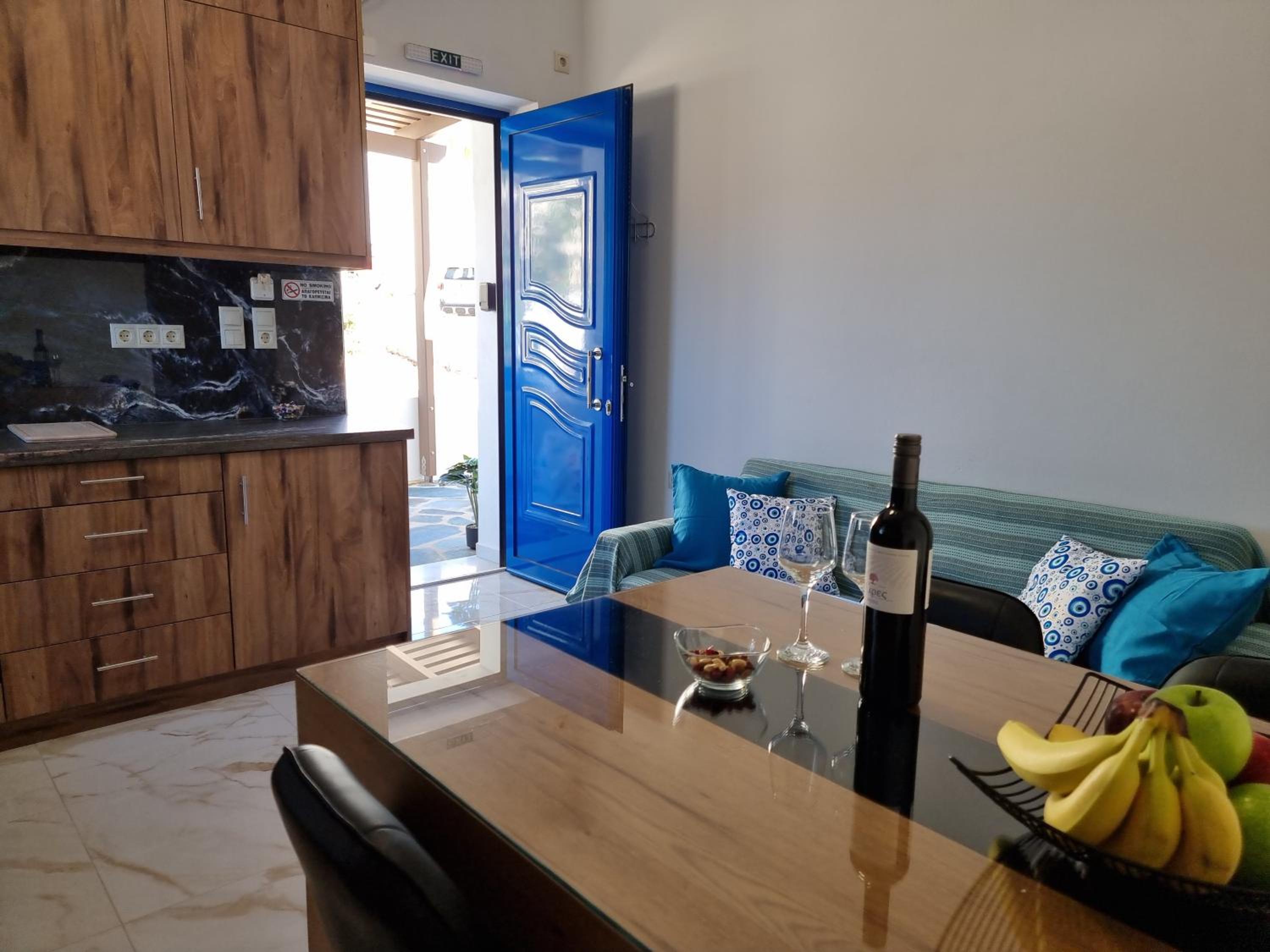 Maitos Apartments