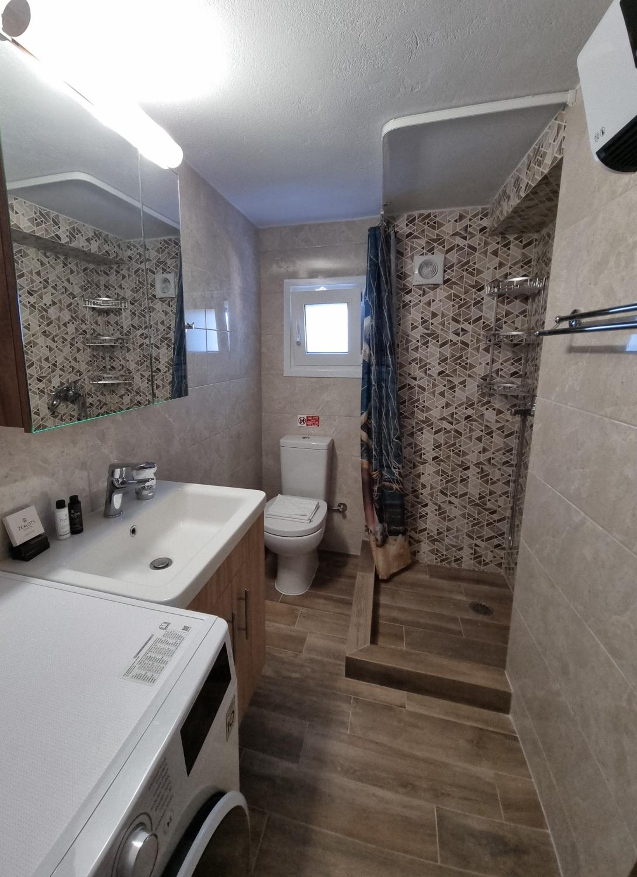 Maitos Apartments