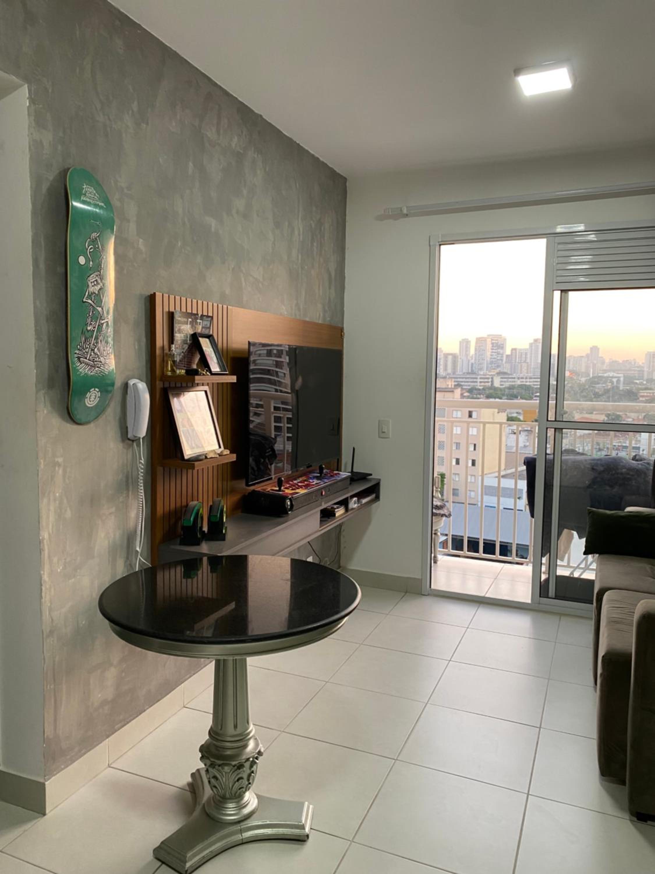 Apartamento 34m com varanda e vista livre