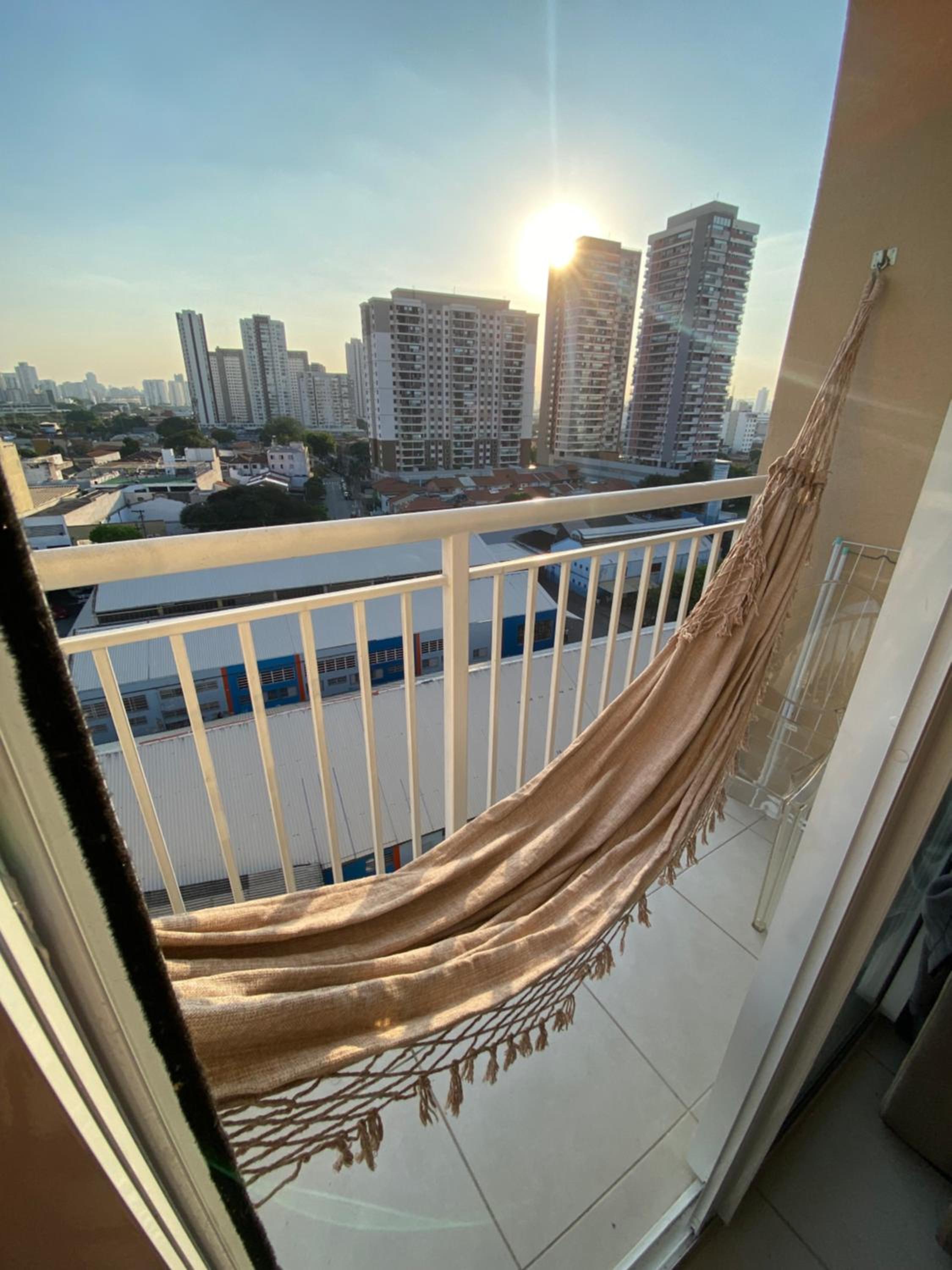 Apartamento 34m com varanda e vista livre