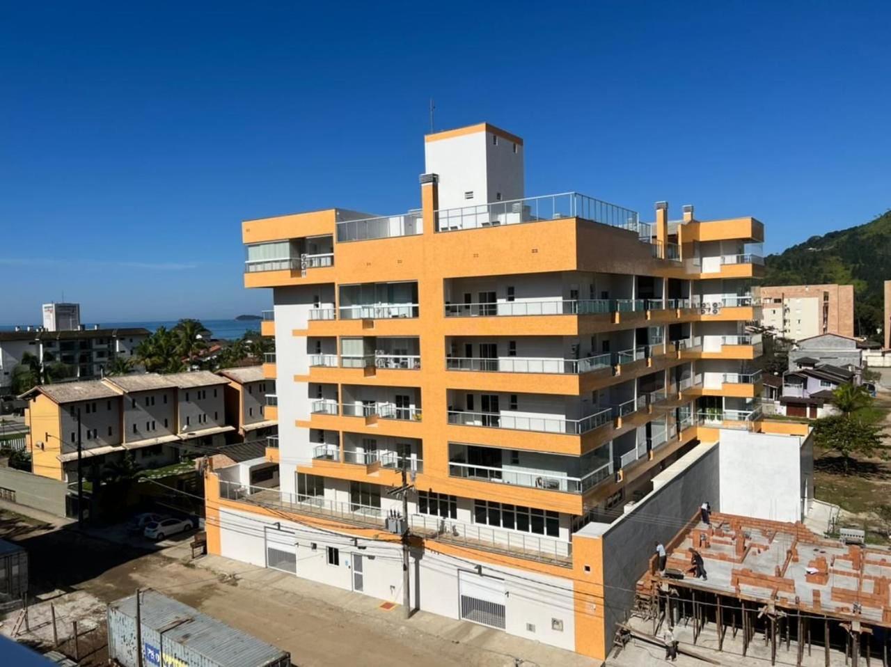 Hotel Ubatuba- Praia das Toninhas apto 104. - Image 1