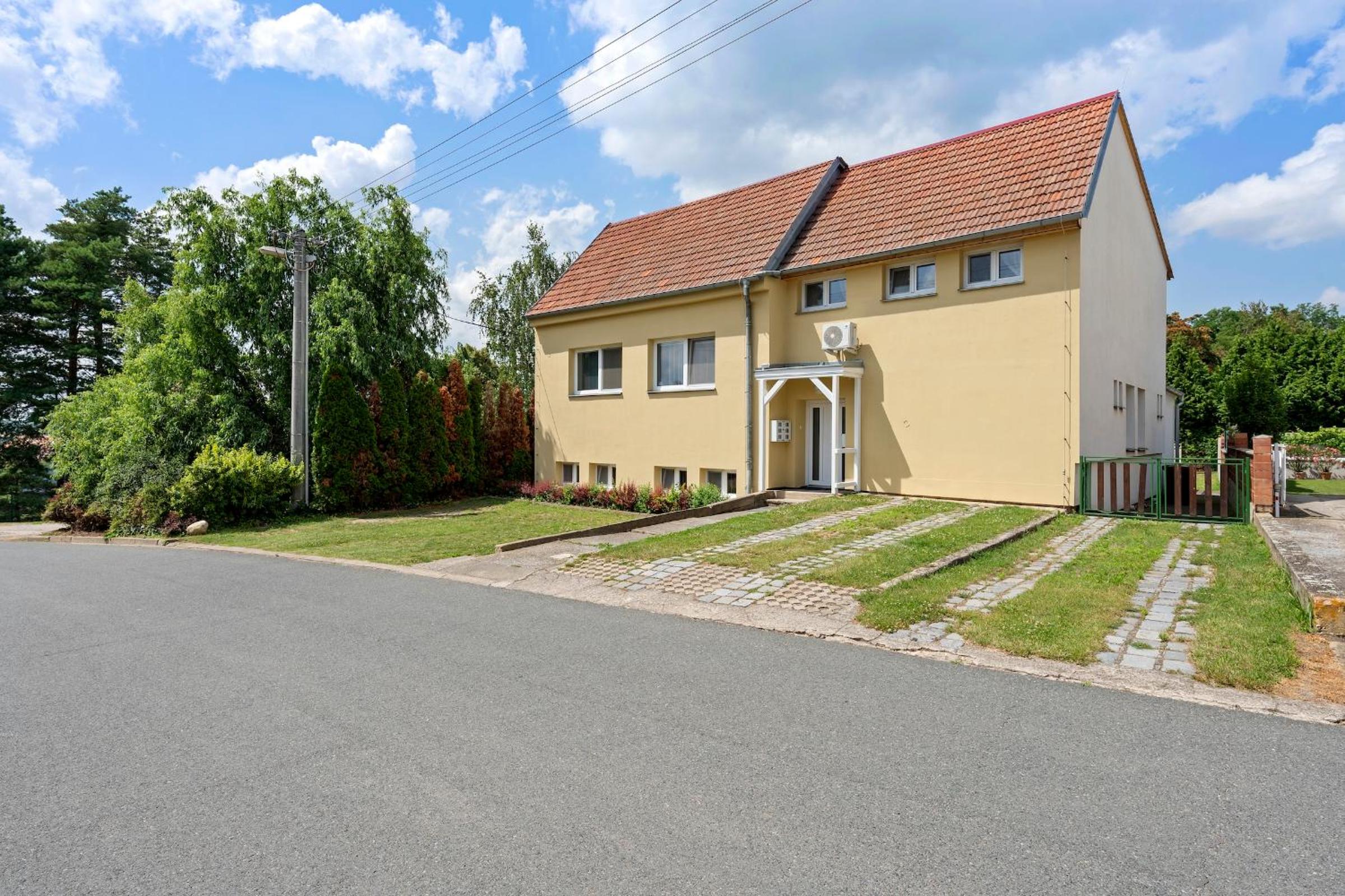 VILA FAMELIA VALTICE Adults only, klid a pohoda pro dospělé