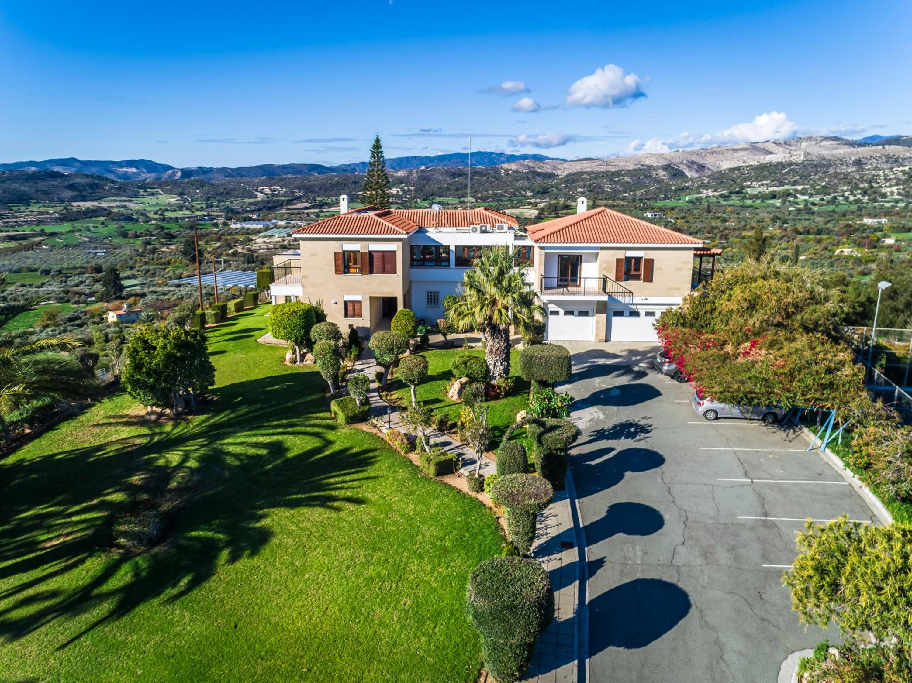 Mountain view 6 bed mansion with Private Padel Court, Pool & Gym