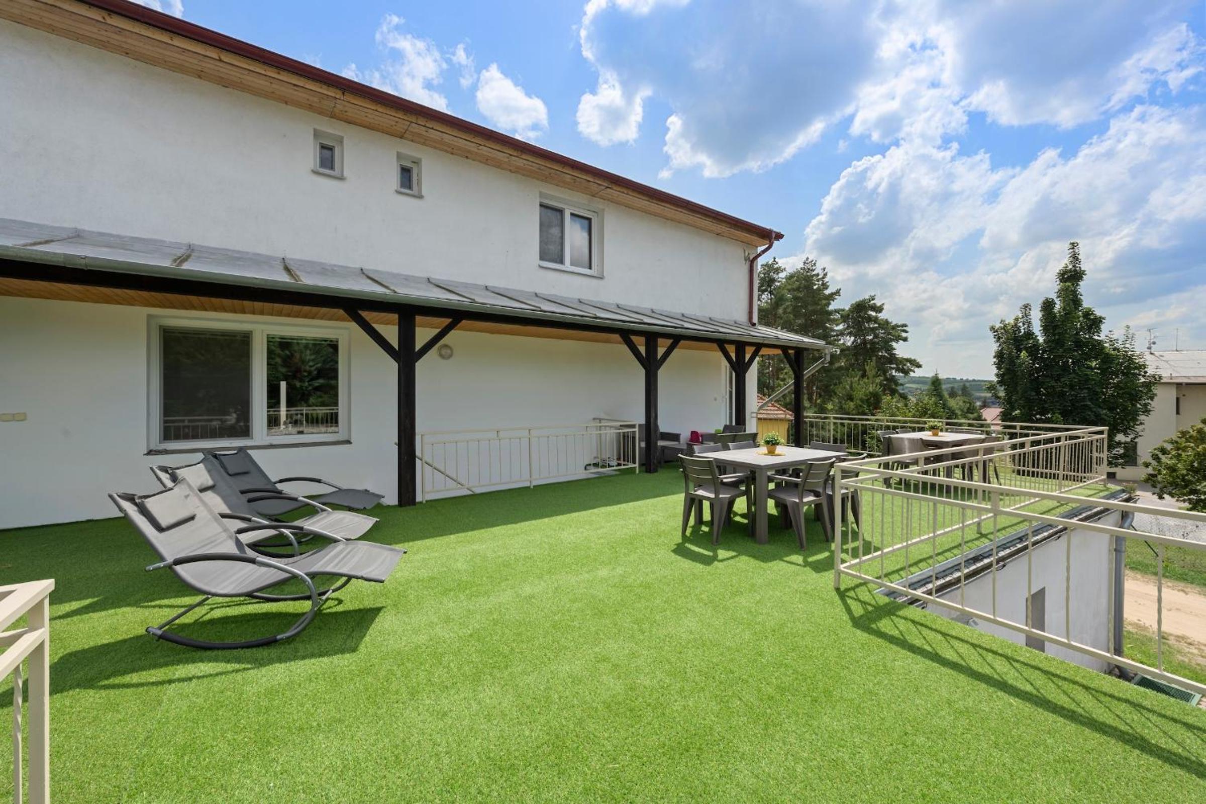 VILA FAMELIA VALTICE Adults only, klid a pohoda pro dospělé