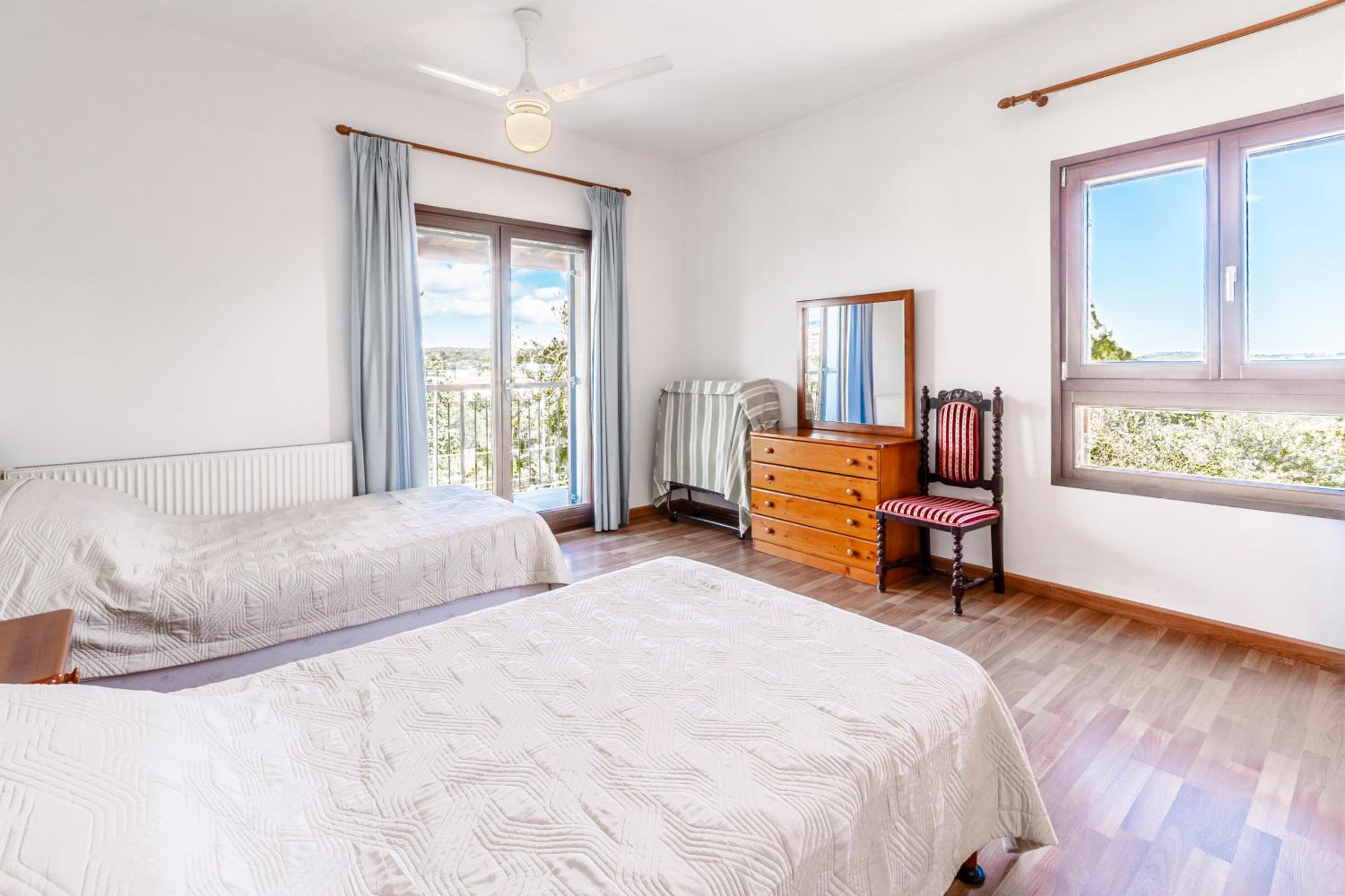 Mountain view 6 bed mansion with Private Padel Court, Pool & Gym