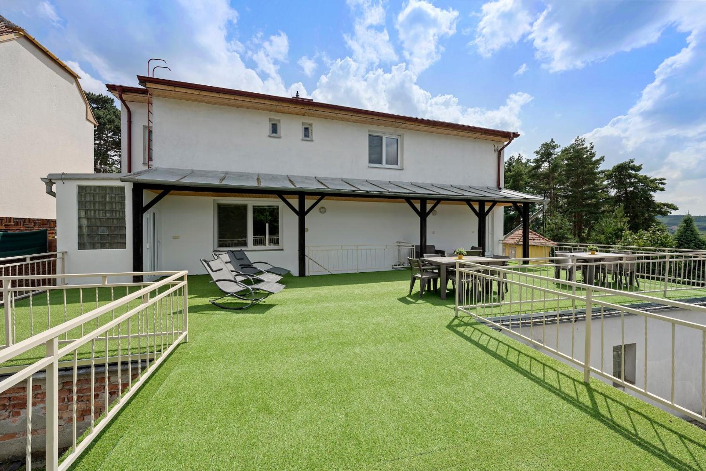 VILA FAMELIA VALTICE Adults only, klid a pohoda pro dospělé
