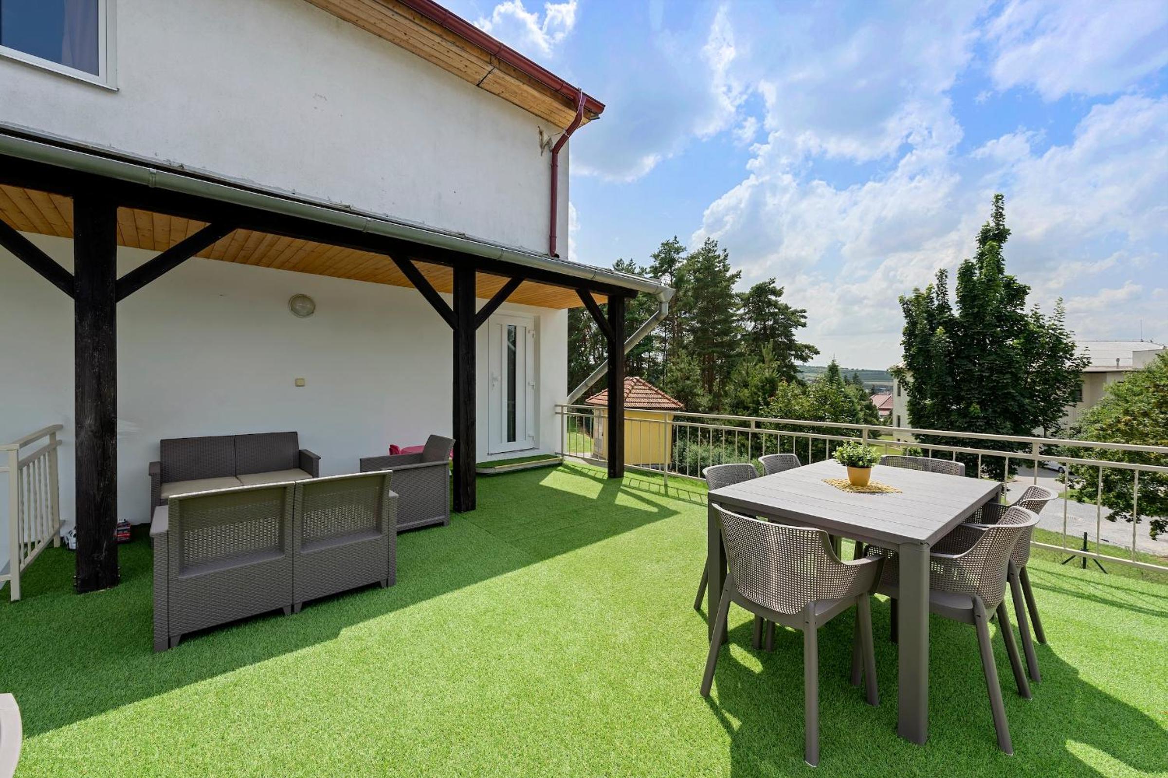 VILA FAMELIA VALTICE Adults only, klid a pohoda pro dospělé