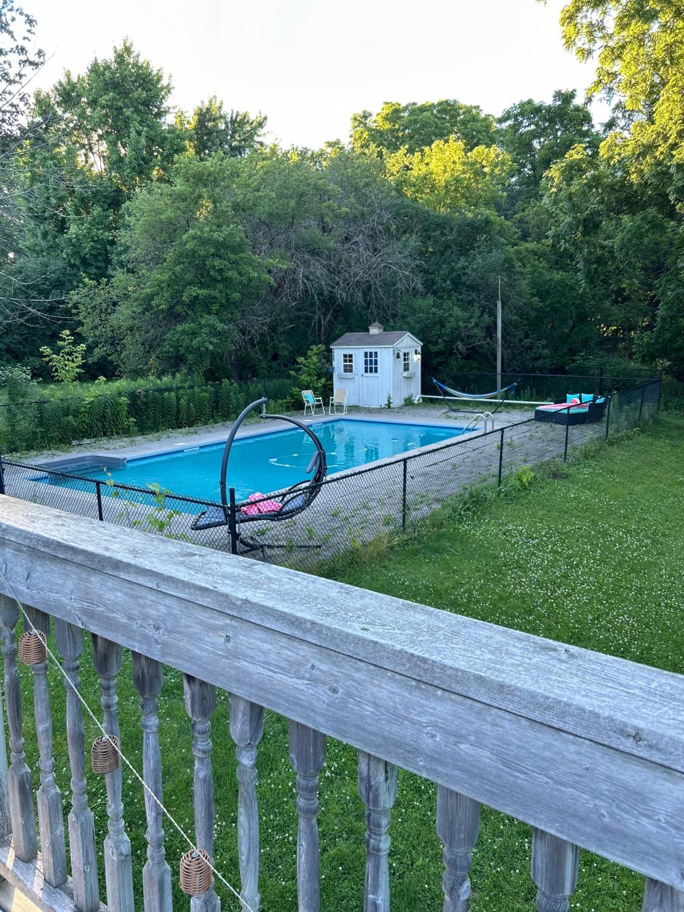 Pool Party Gorgeous Vacation spot