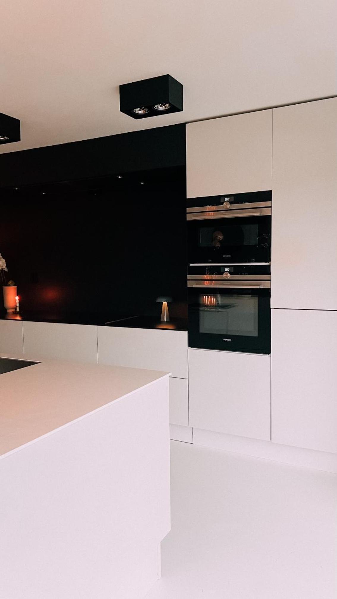 Modern house 5 bedrooms 2 baths sentral view 2