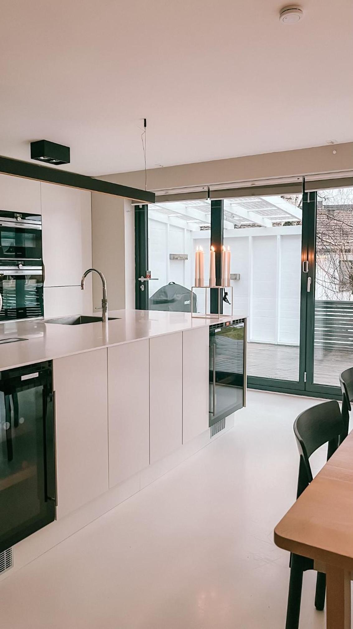 Modern house 5 bedrooms 2 baths sentral view 5