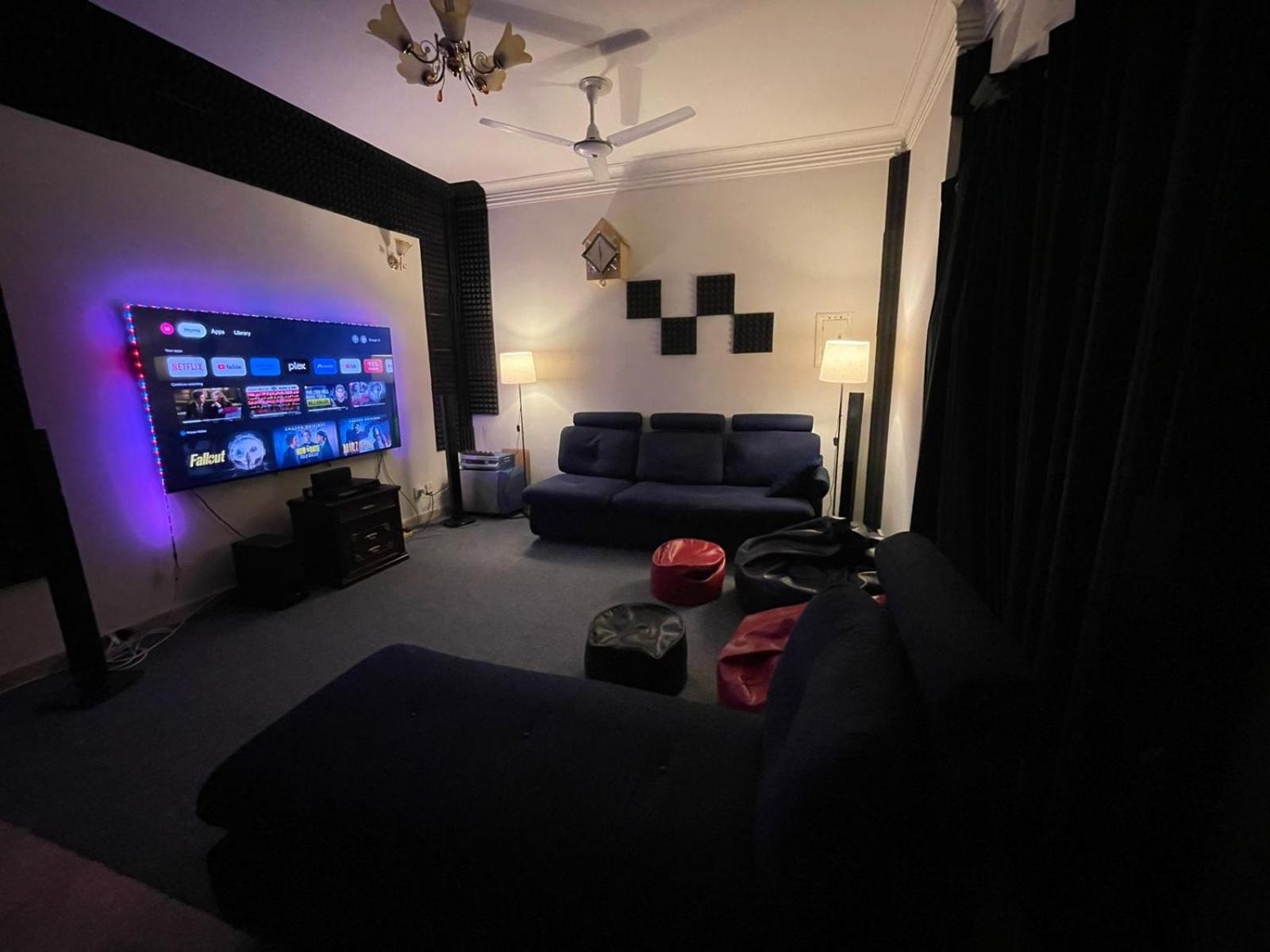 Tranquil Retreat 1 BR with Living Room view 3