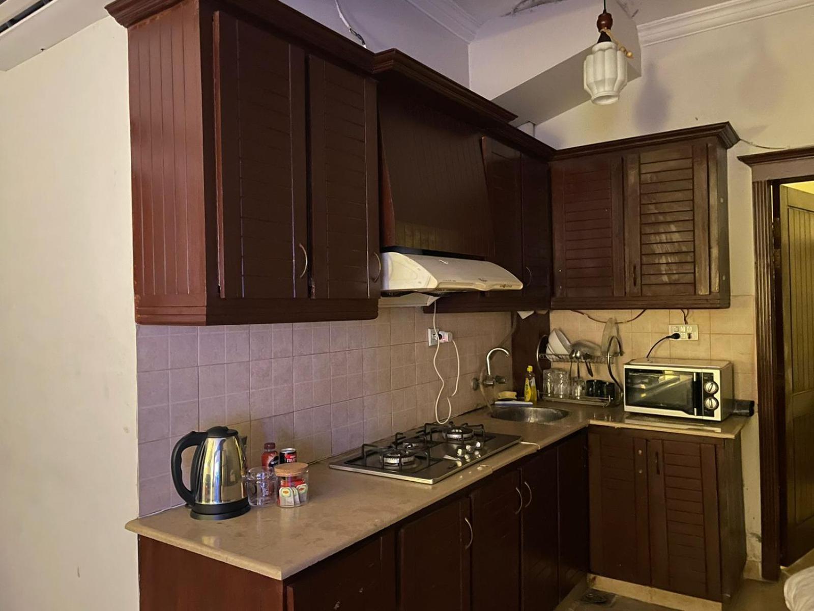 Tranquil Retreat 1 BR with Living Room view 4