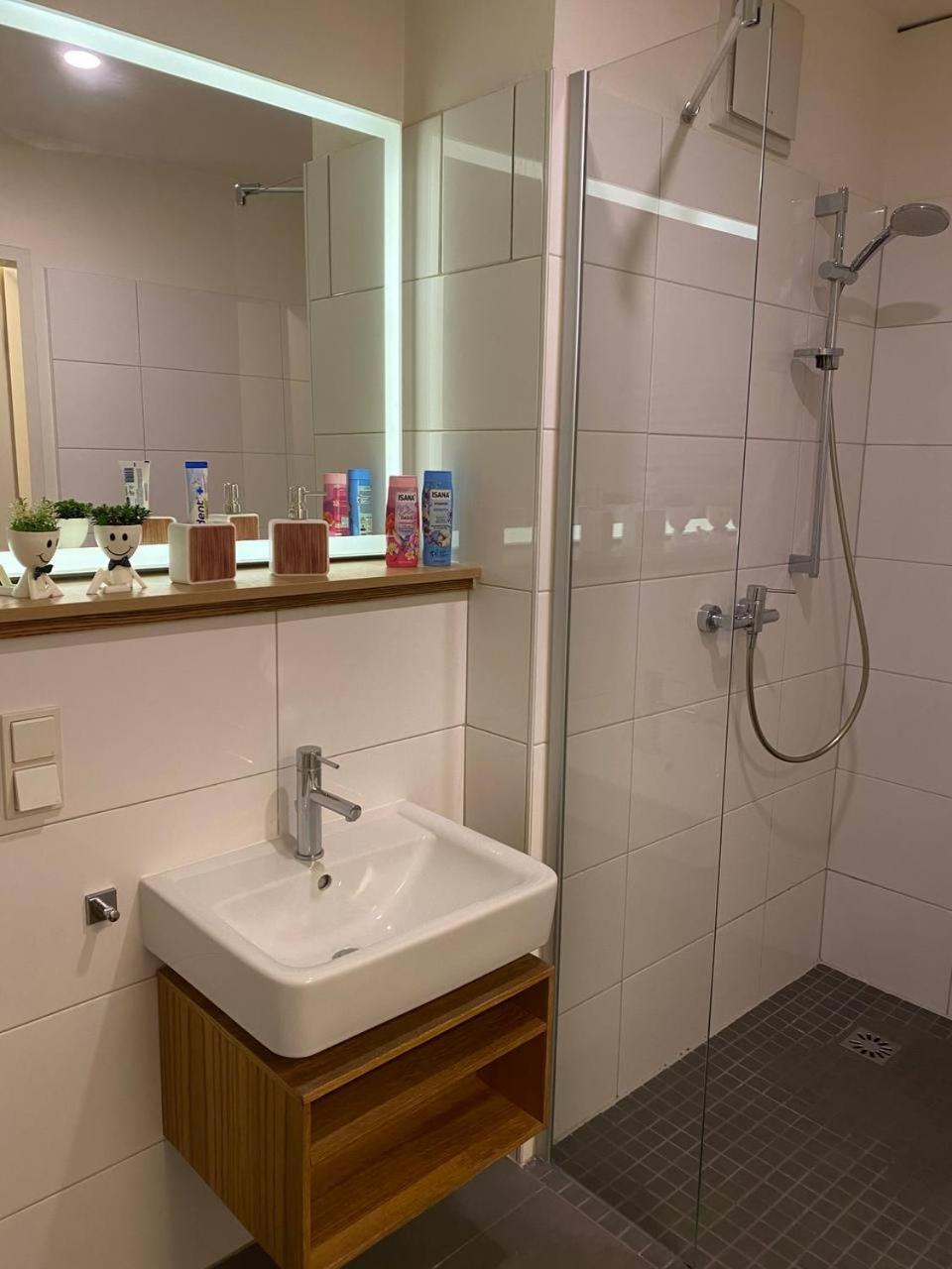 Berlin Vacations - Modern Studio Near Mauerpark - Property Image 29