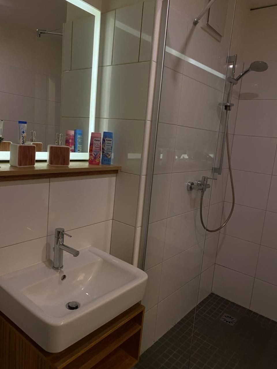 Berlin Vacations - Modern Studio Near Mauerpark - Property Image 22