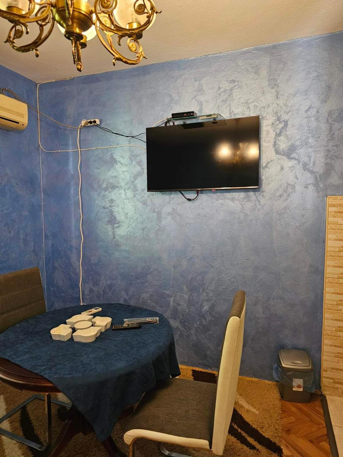 AB Apartmani Risan view 5