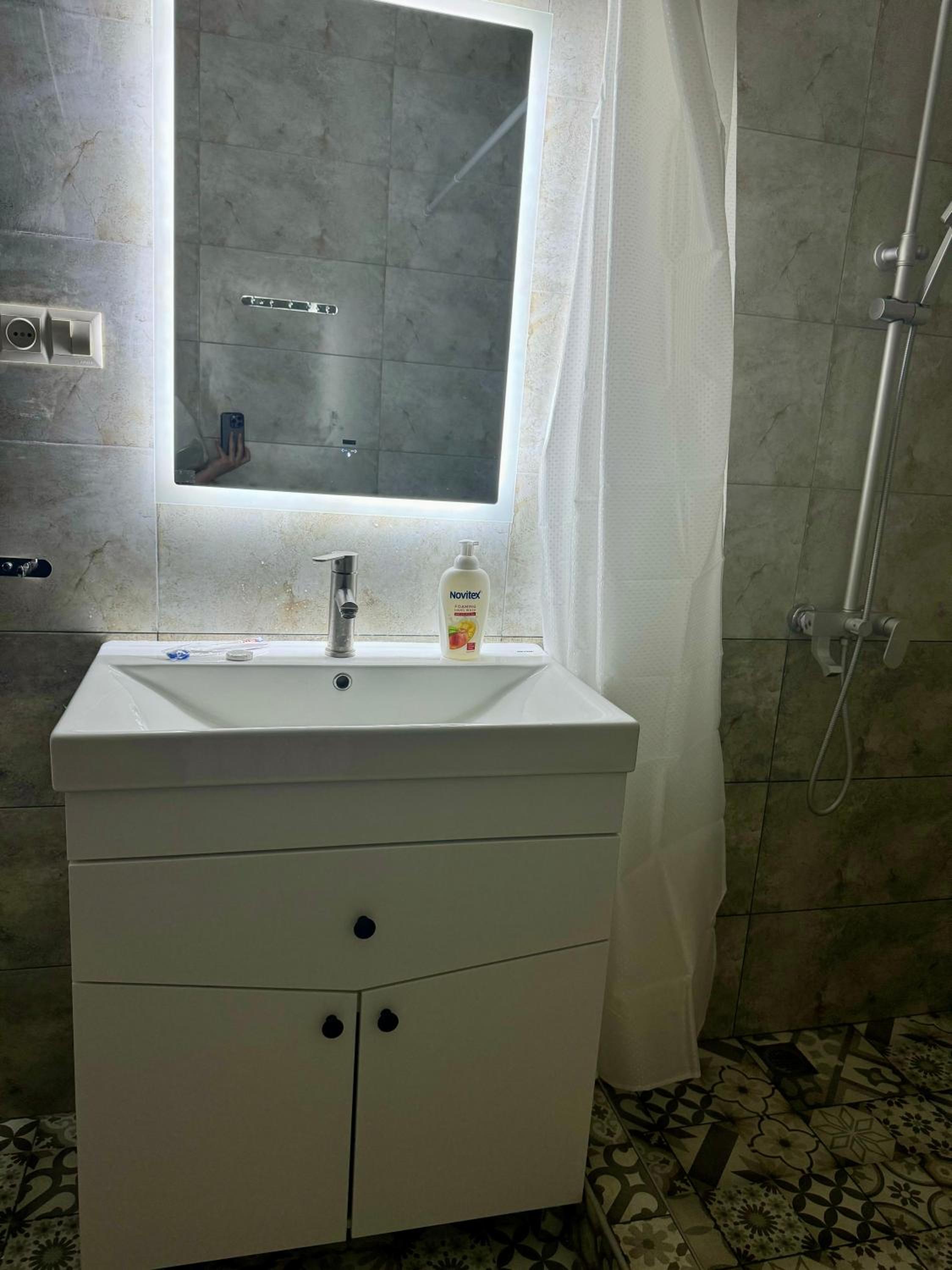 Hakobyan 84 Guest House Gyumri