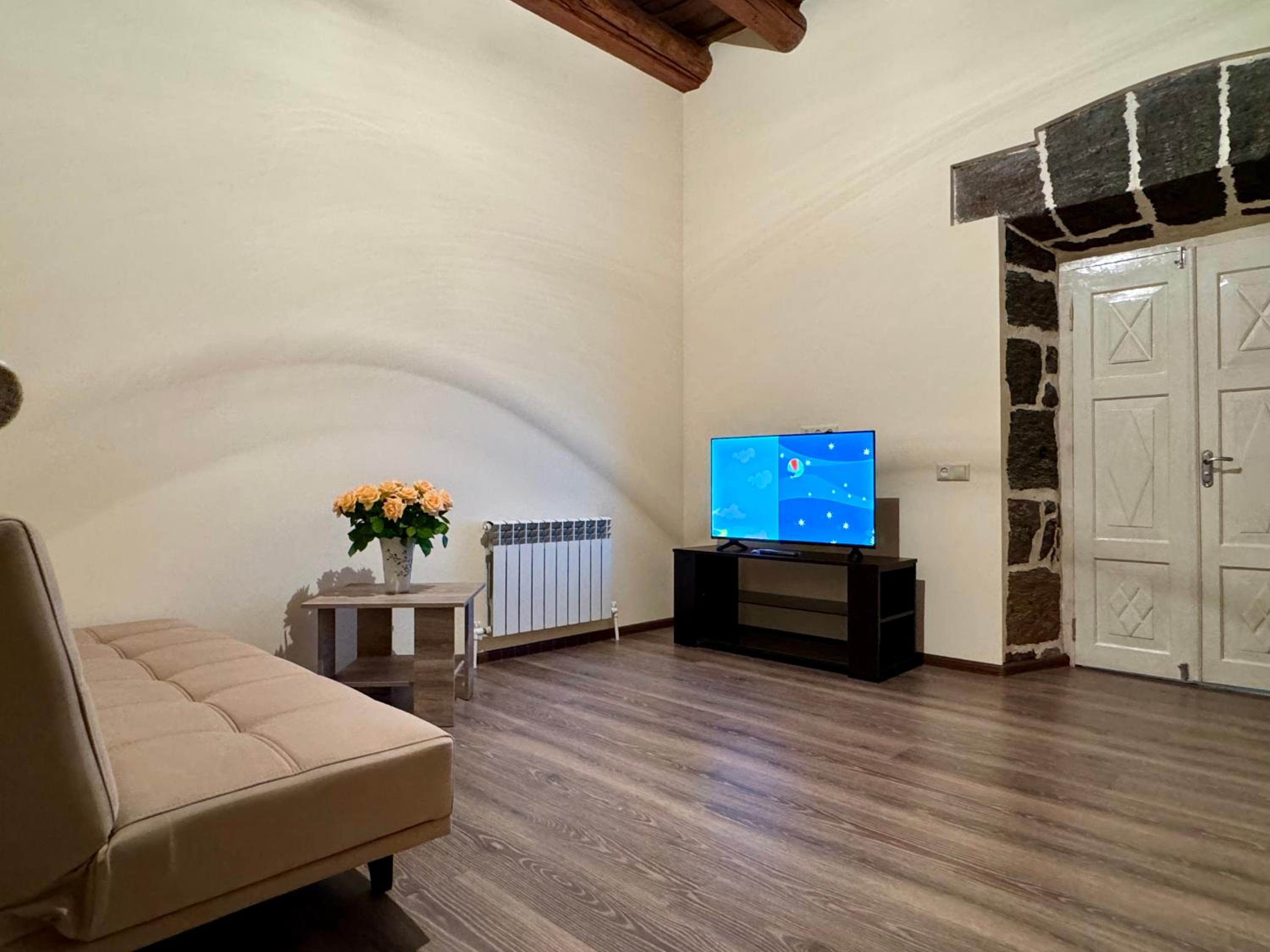 Hakobyan 84 Guest House Gyumri