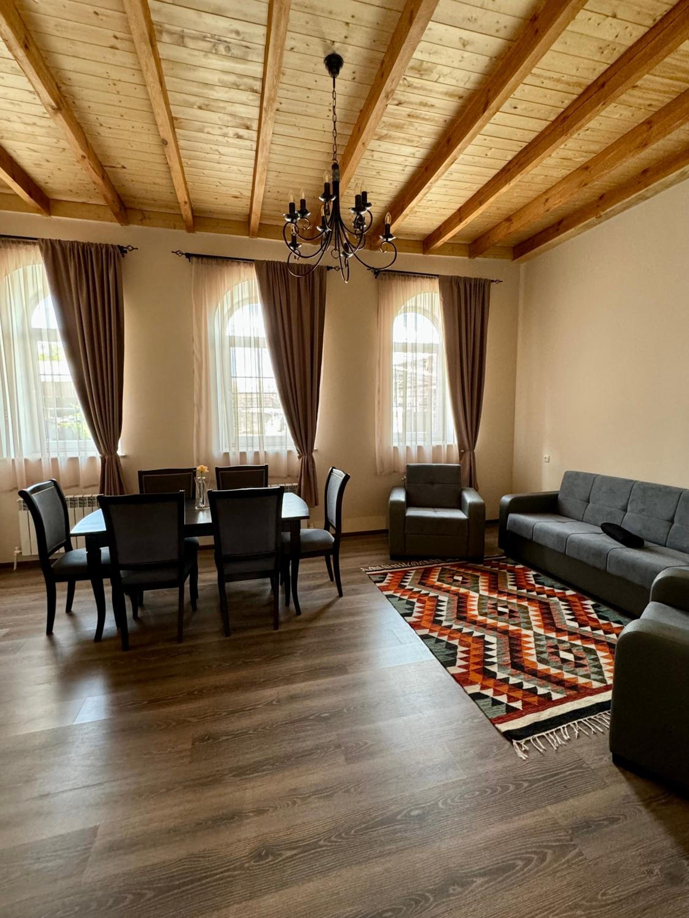 Hakobyan 84 Guest House Gyumri