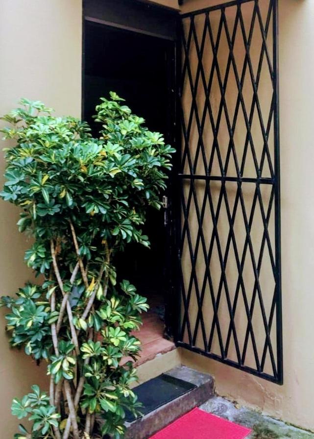 Private room in the city