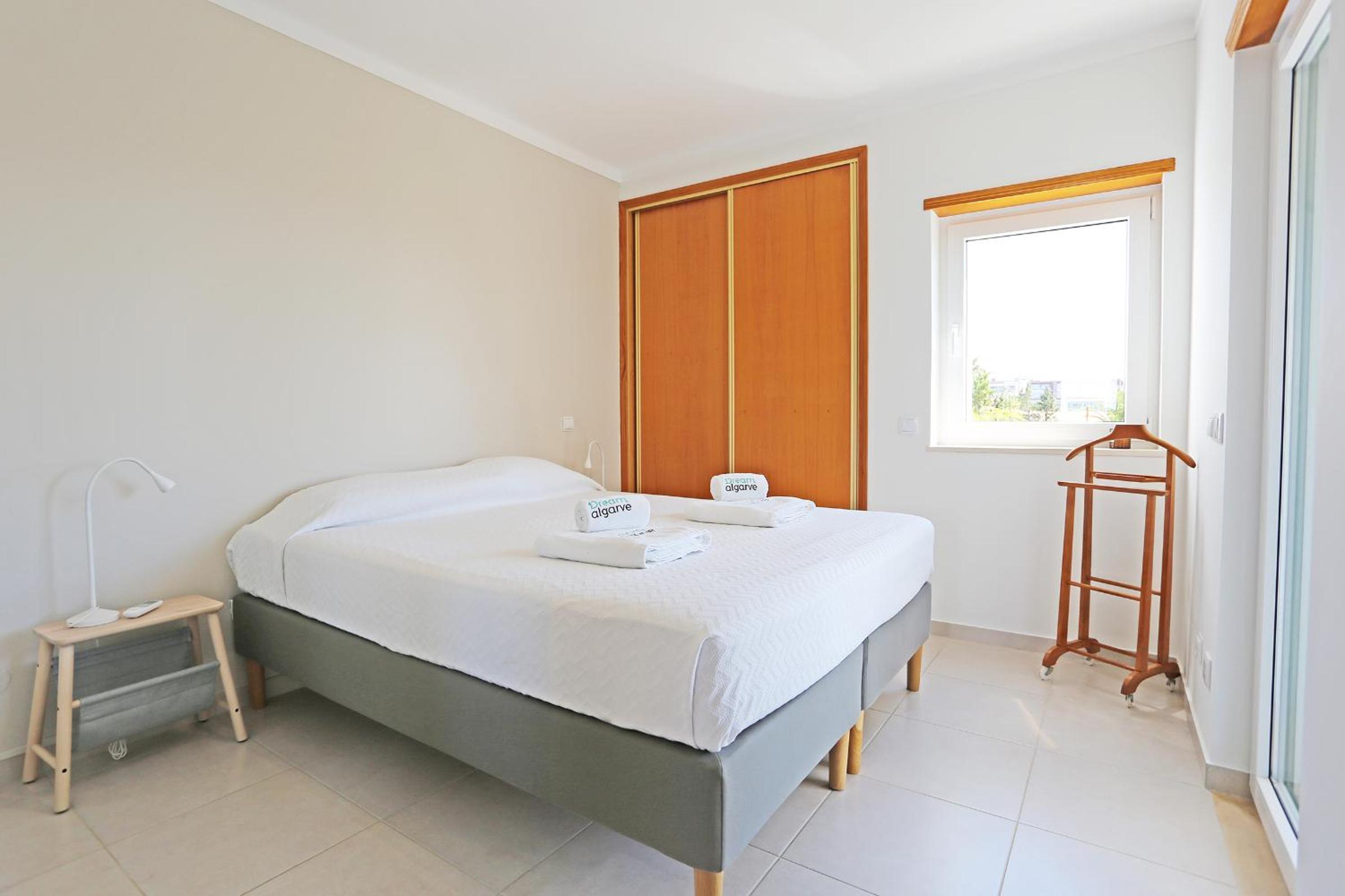 Quinta dos Pinheiros Apartments