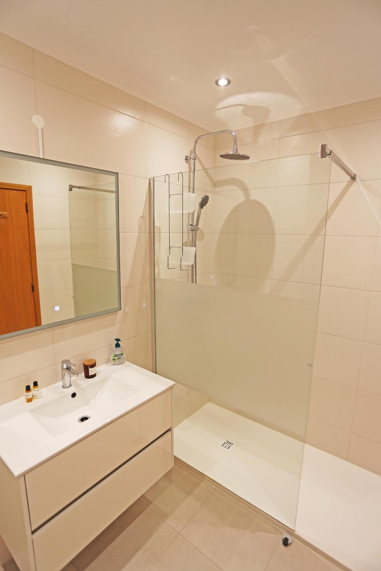 Quinta dos Pinheiros Apartments