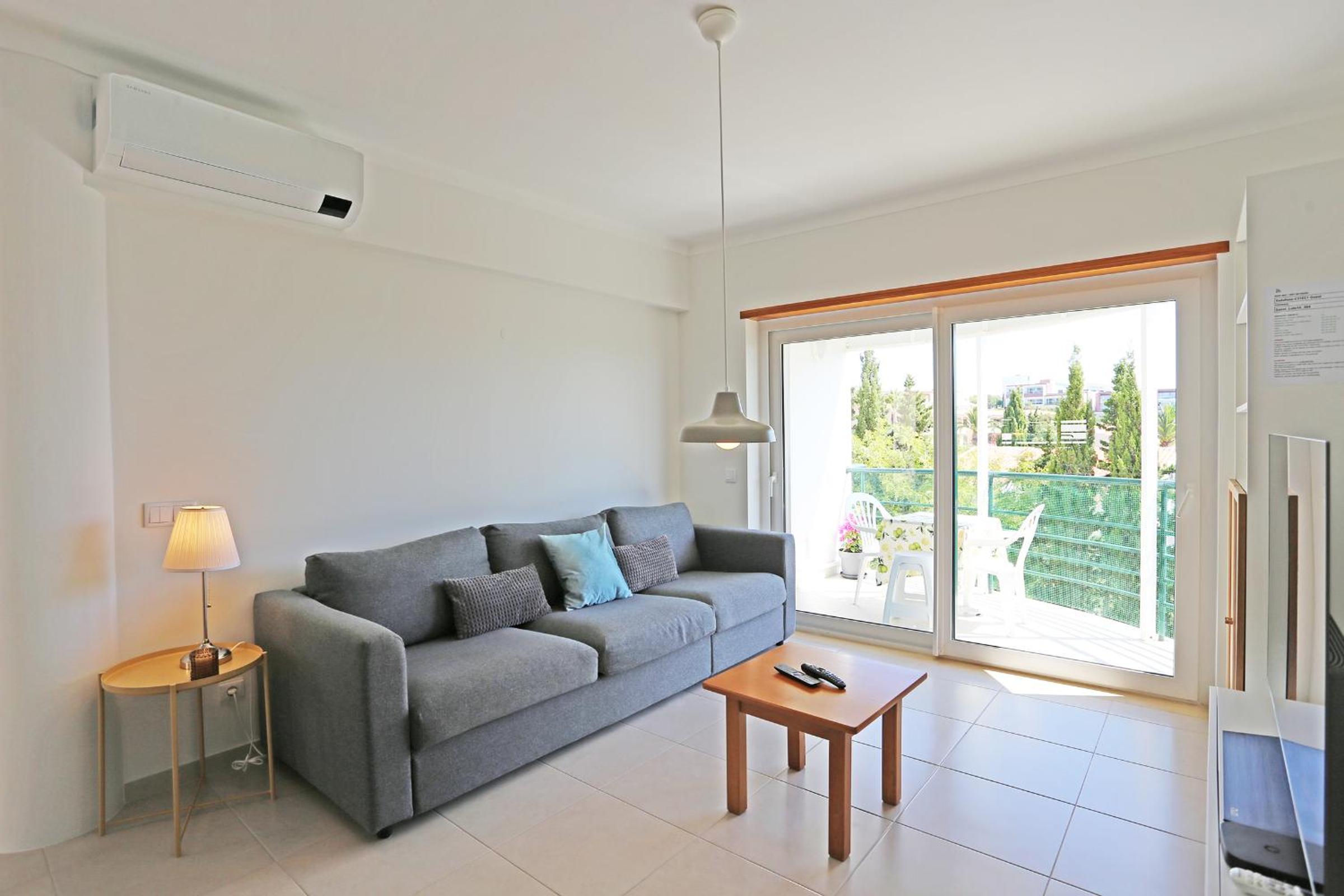 Quinta dos Pinheiros Apartments