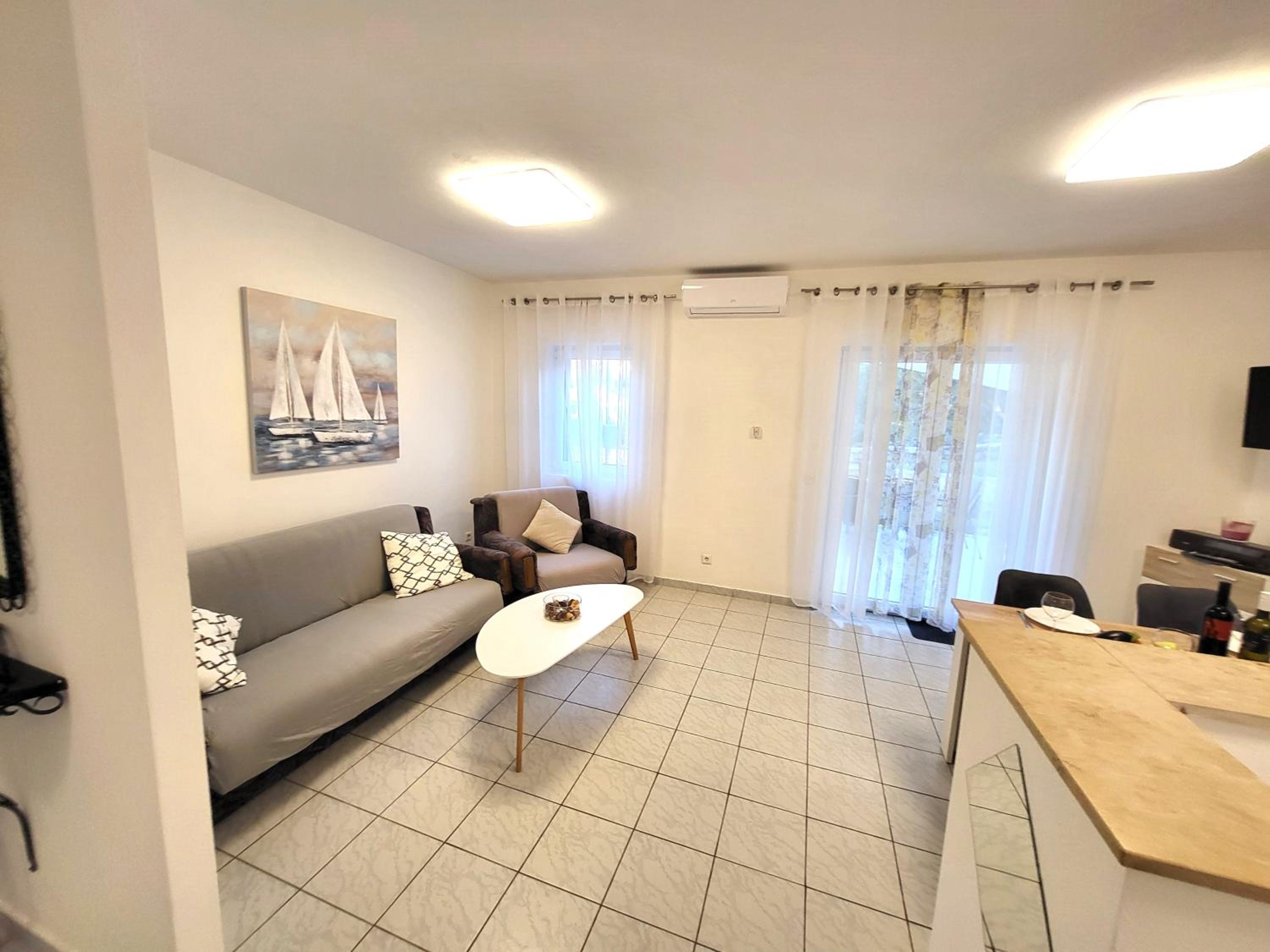 Apartments Pitve