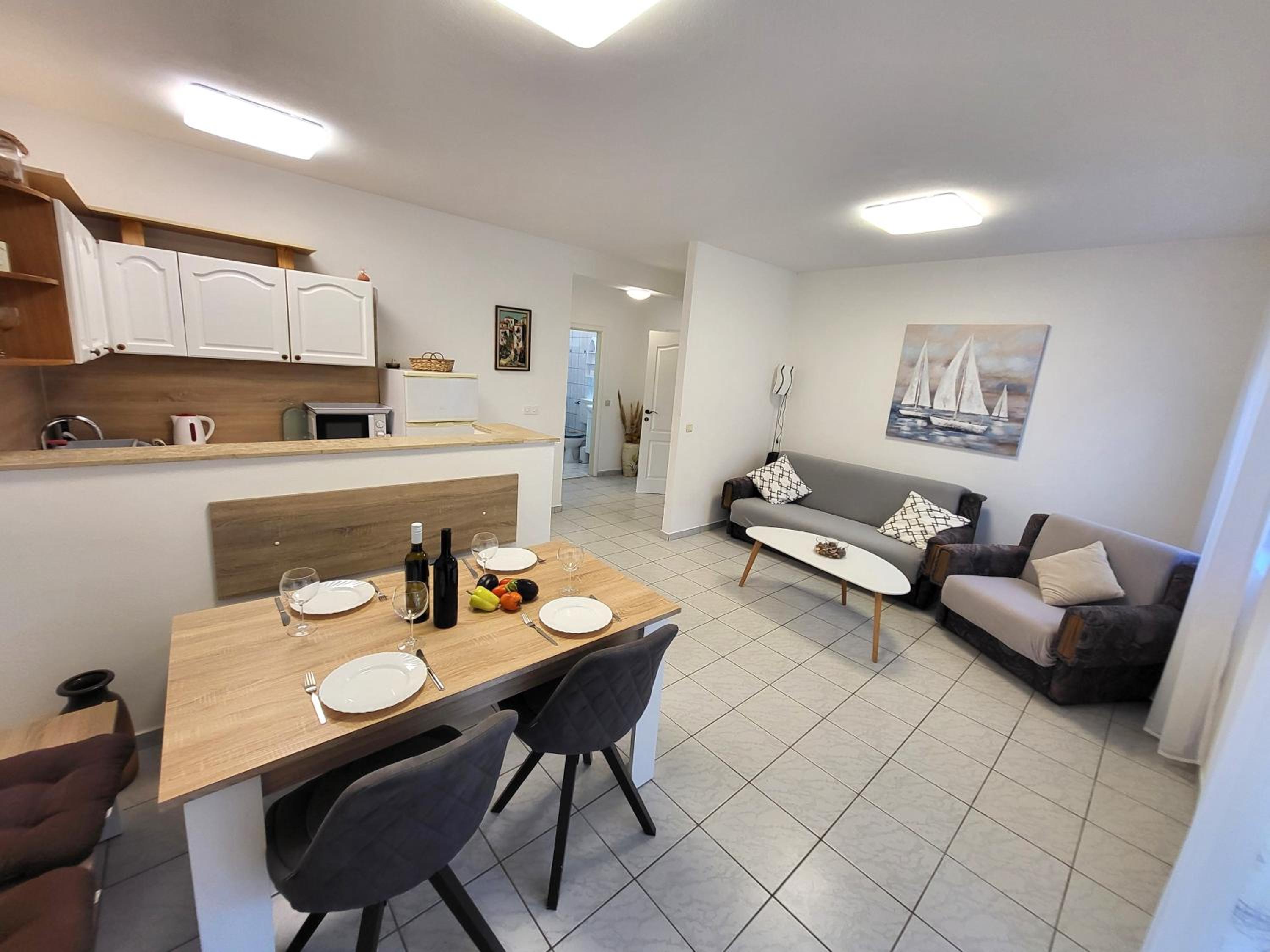 Apartments Pitve