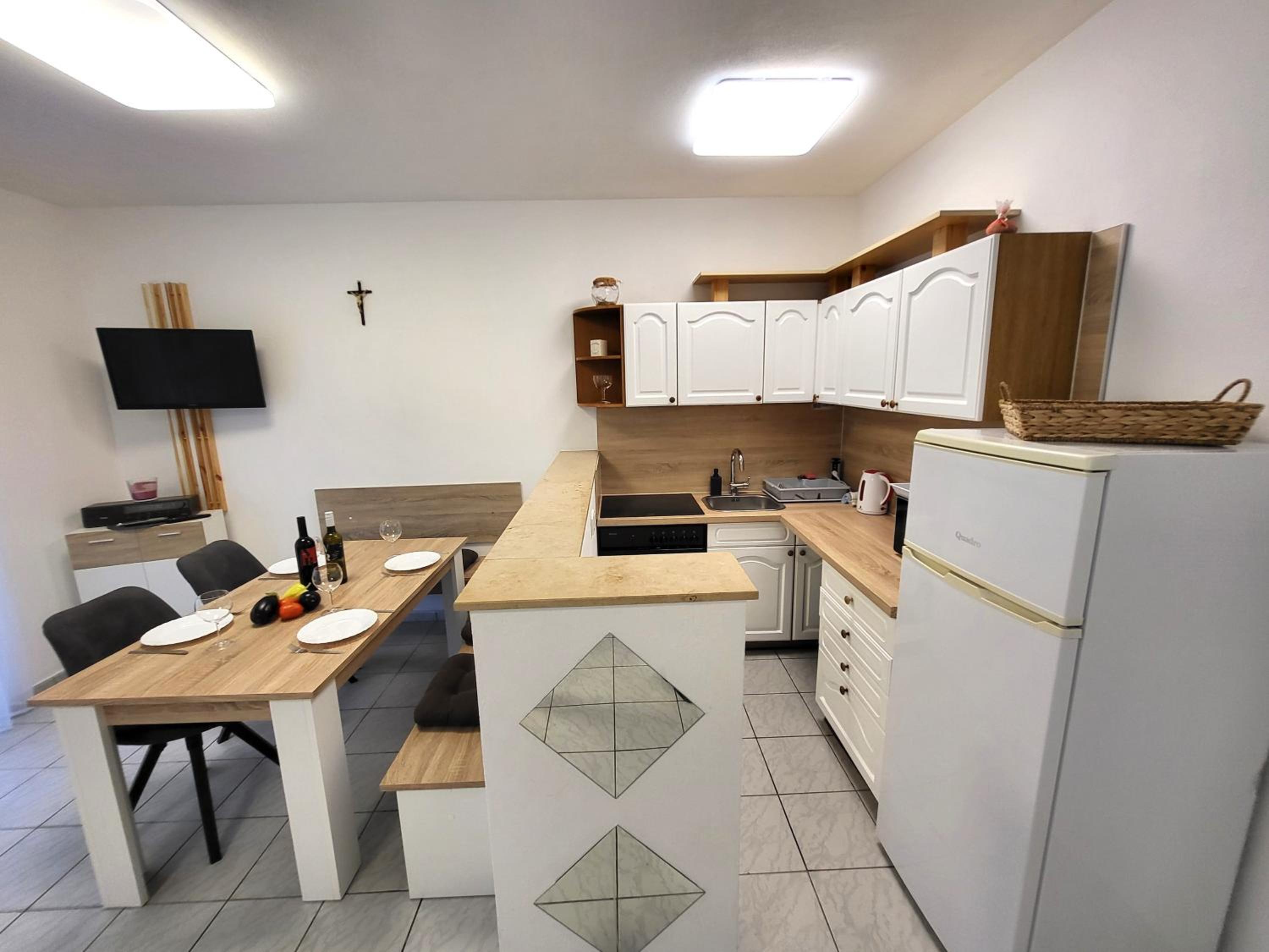 Apartments Pitve