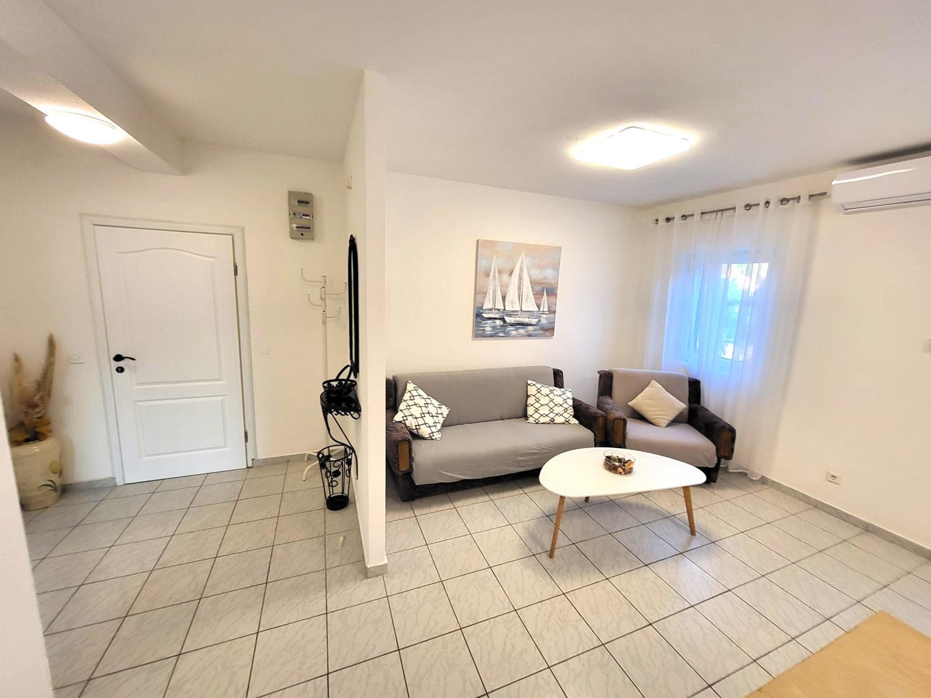 Apartments Pitve