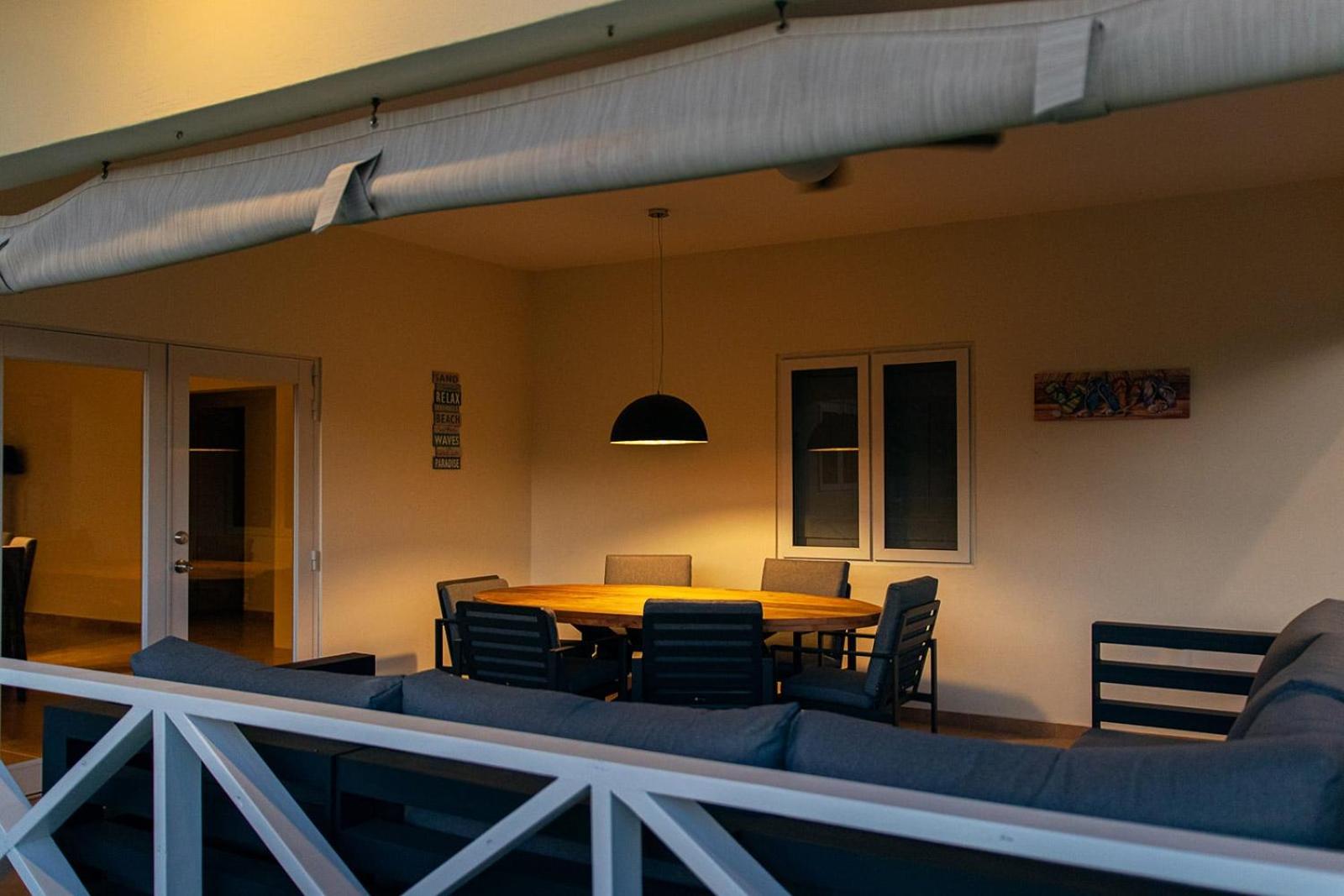 Curawauw - Villa with private pool in Jan Thiel